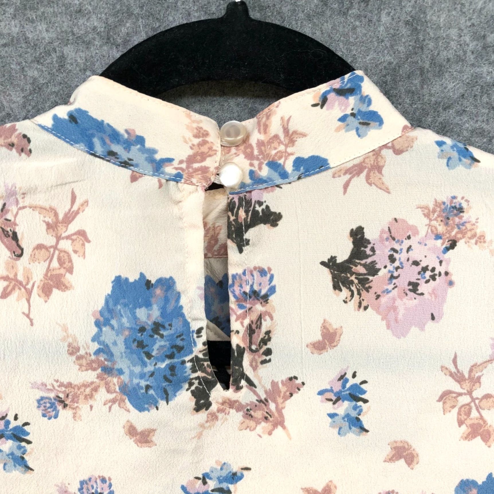 Asos ASOS Blouse Womens 2 Cream Floral 3/4 Bell Sleeve Asymmetric Tiered Ruffle Size XS / US 0-2 / IT 36-38 - 7 Thumbnail