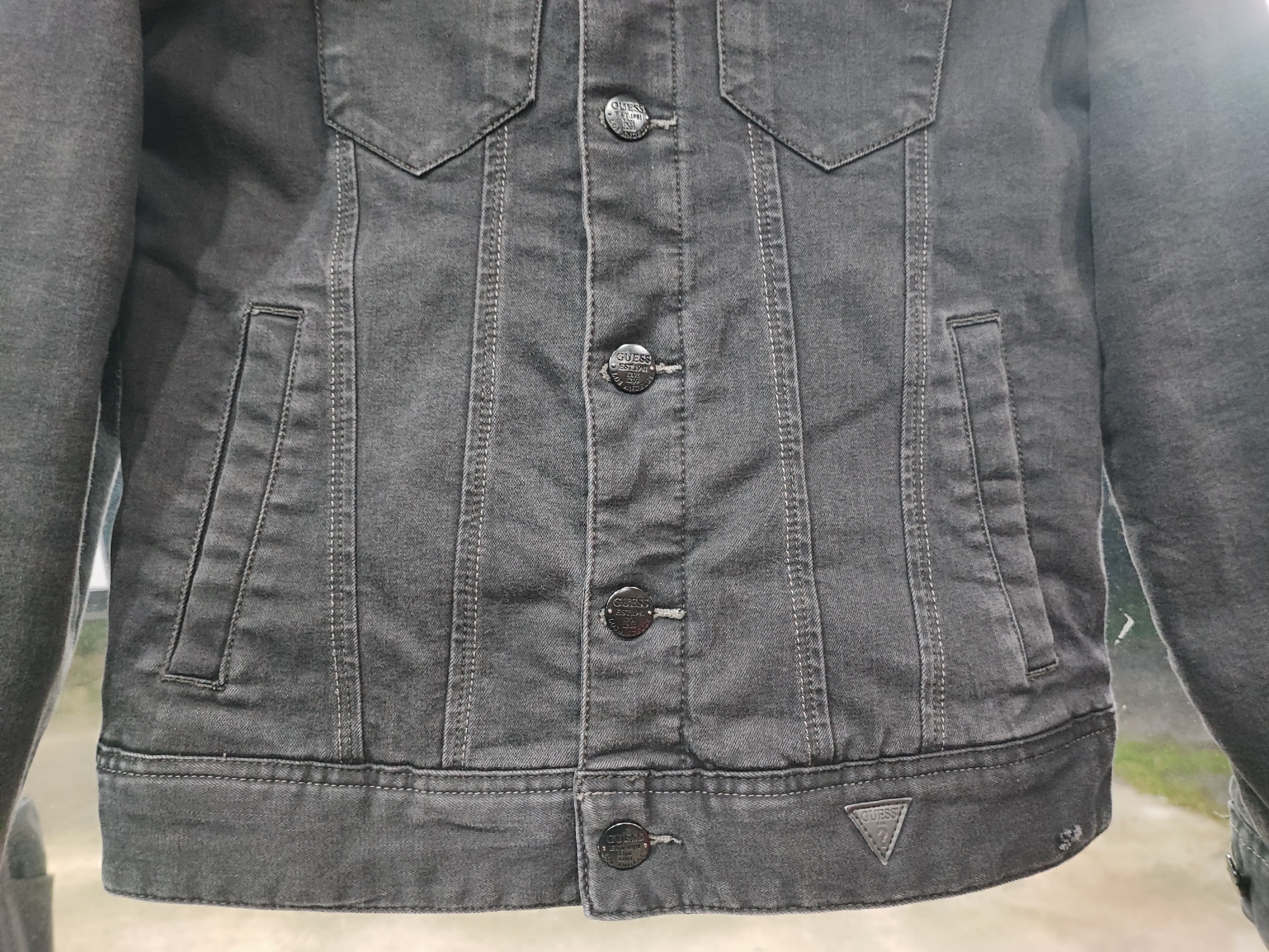 Guess Guess Faded Black Denim Trucker Jacket Size US L / EU 52-54 / 3 - 5 Thumbnail