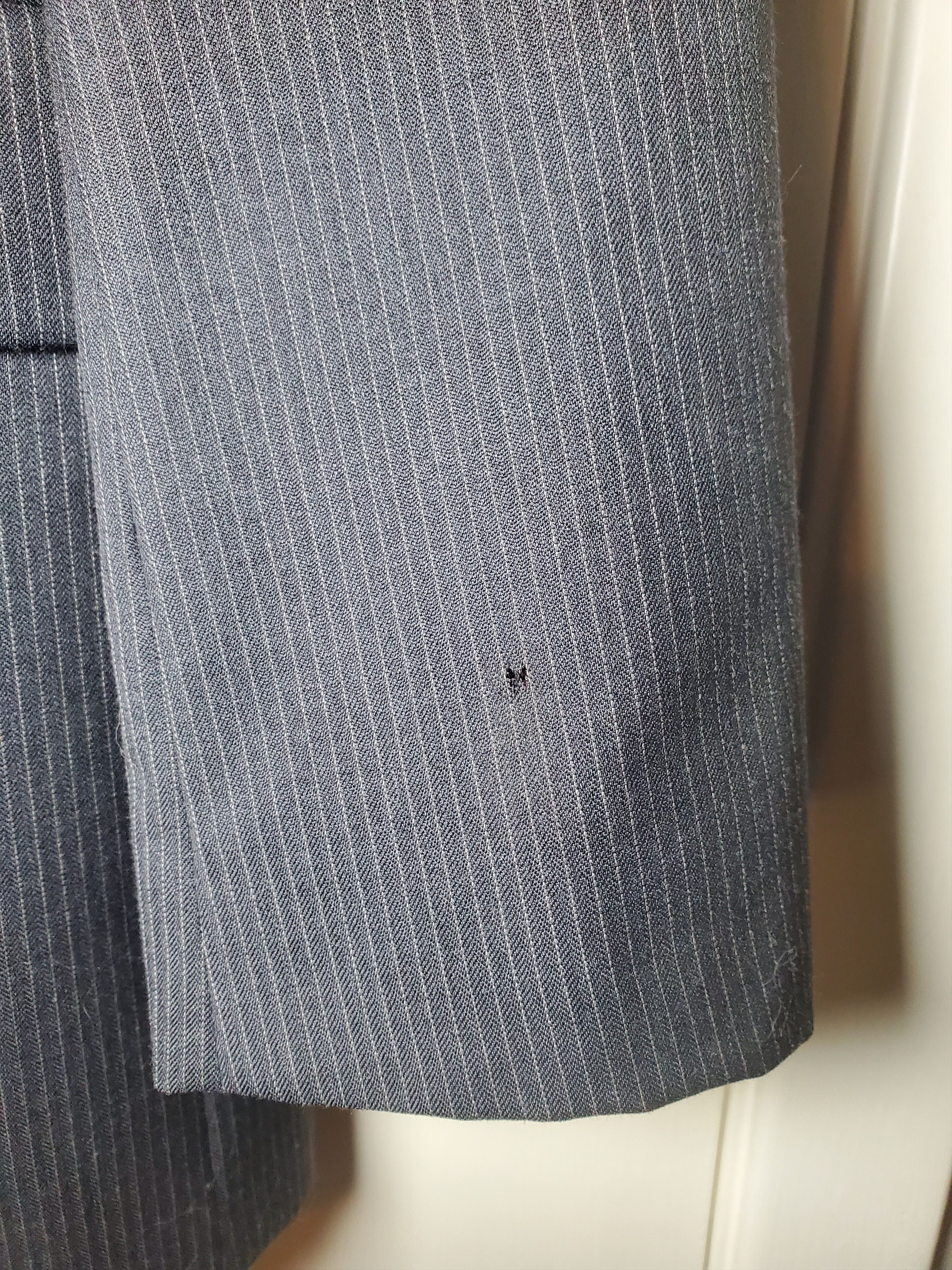 Jones New York Jones New York 3-Piece Pinstripe Suit - 40R / 32x30 Size 40R - 8 Thumbnail