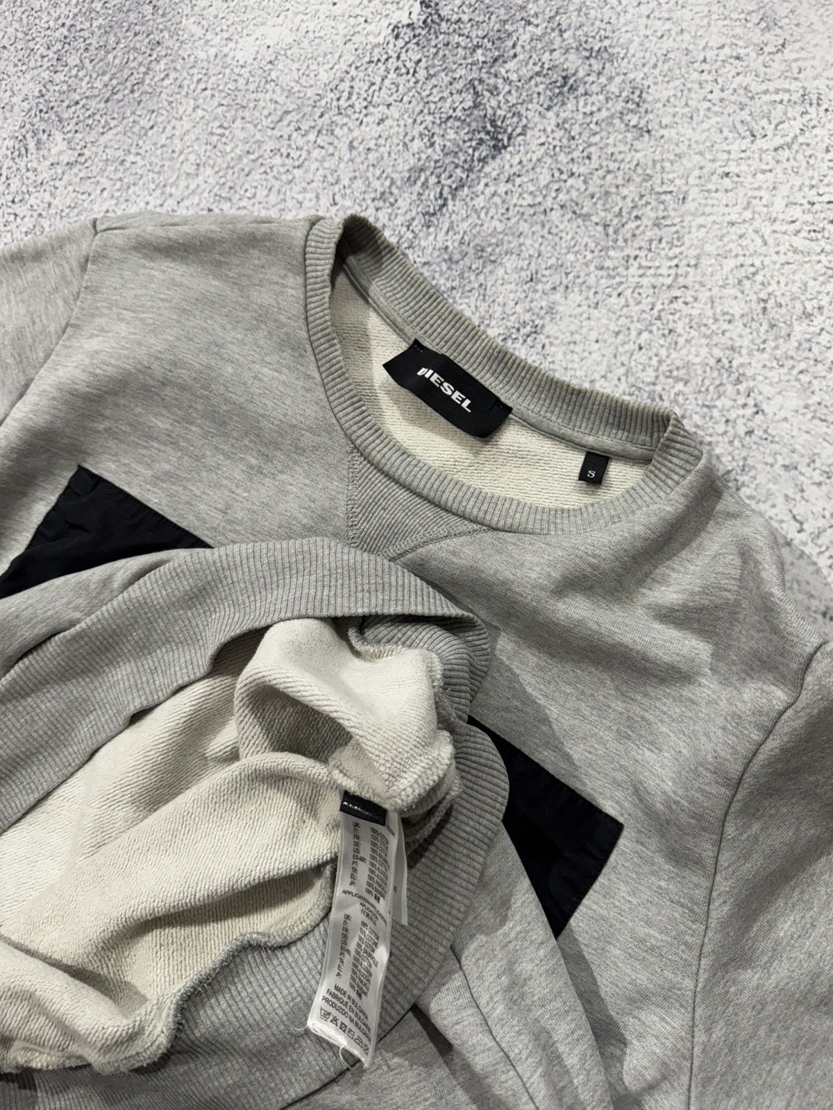 Diesel × Japanese Brand × Vintage Vintage Diesel sweatshirt Japanese brand Big Center logo S Size US S / EU 44-46 / 1 - 6 Thumbnail