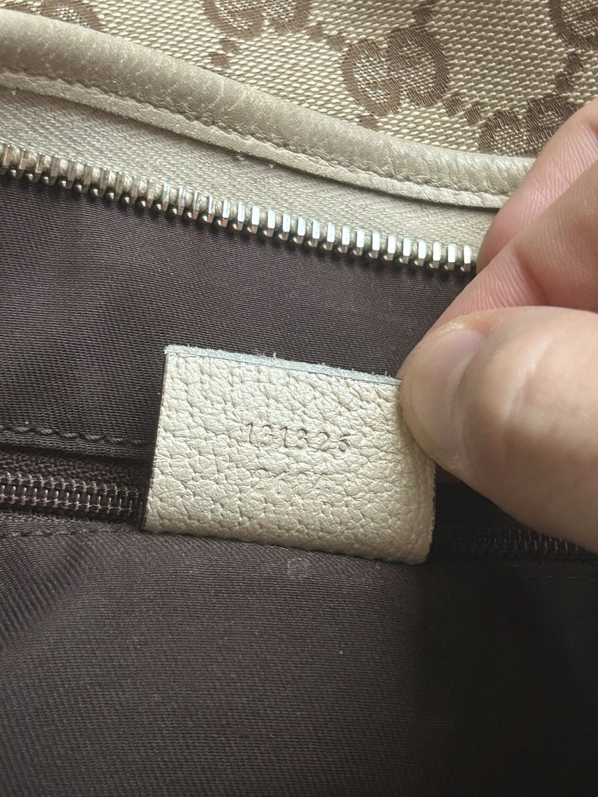 Gucci Gucci GG Canvas Crossbody Bag Size ONE SIZE - 8 Thumbnail