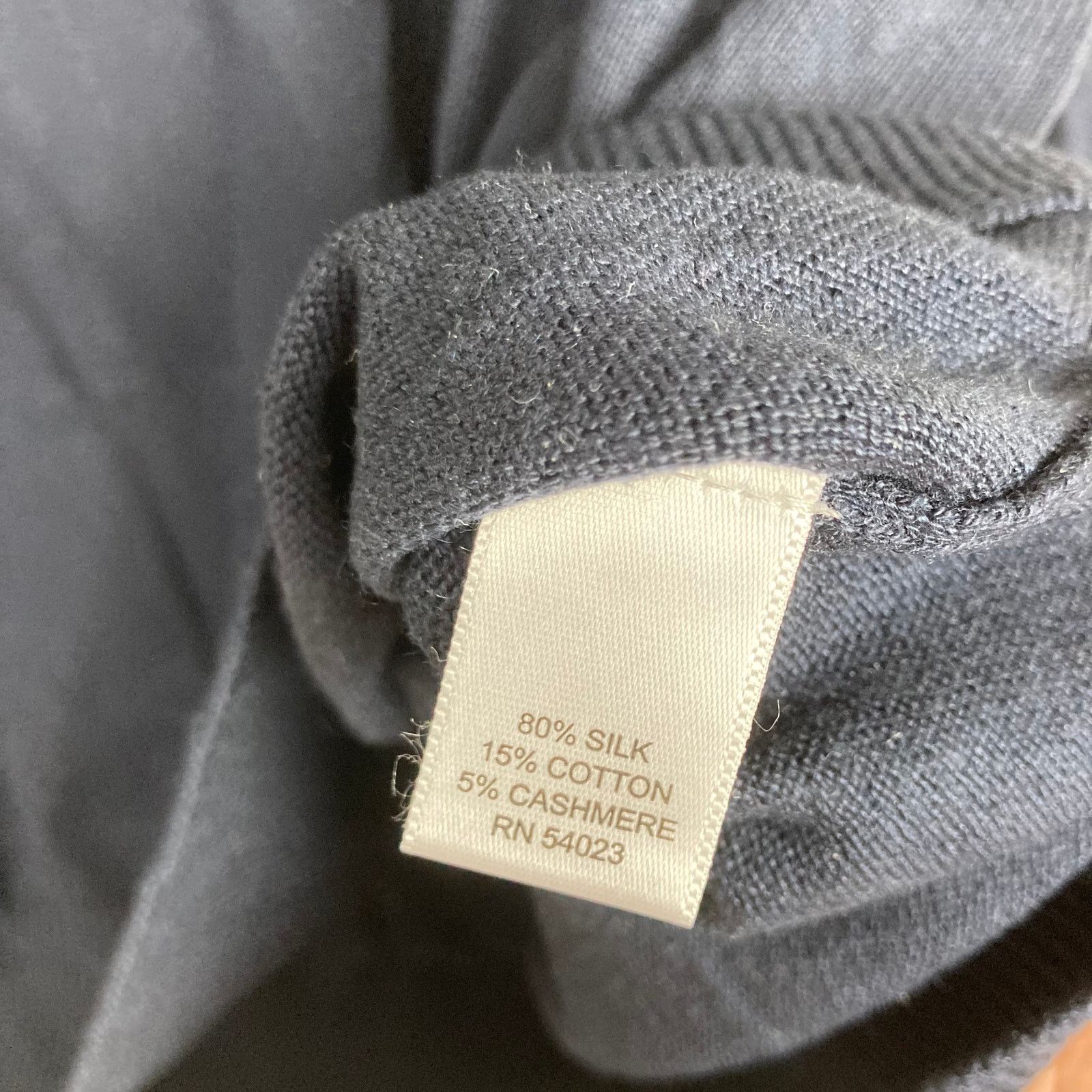 Banana Republic Banana Republic Navy Blue Silk Cashmere Sweater Sz L Size US L / EU 52-54 / 3 - 3 Thumbnail