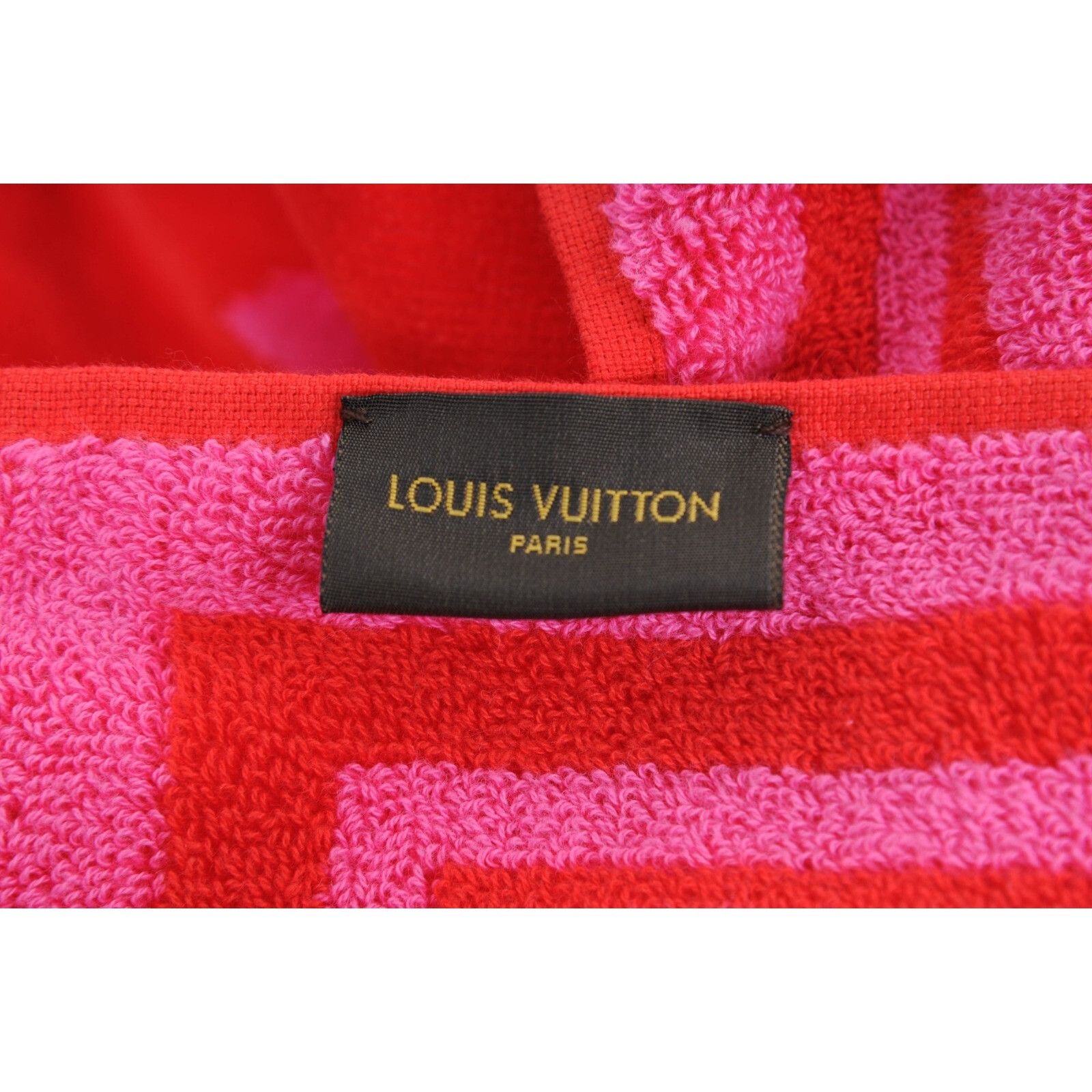 Louis Vuitton Red Pink Drap De Bain Monogram Beach Bath Towel - 01418 Size ONE SIZE - 3 Thumbnail