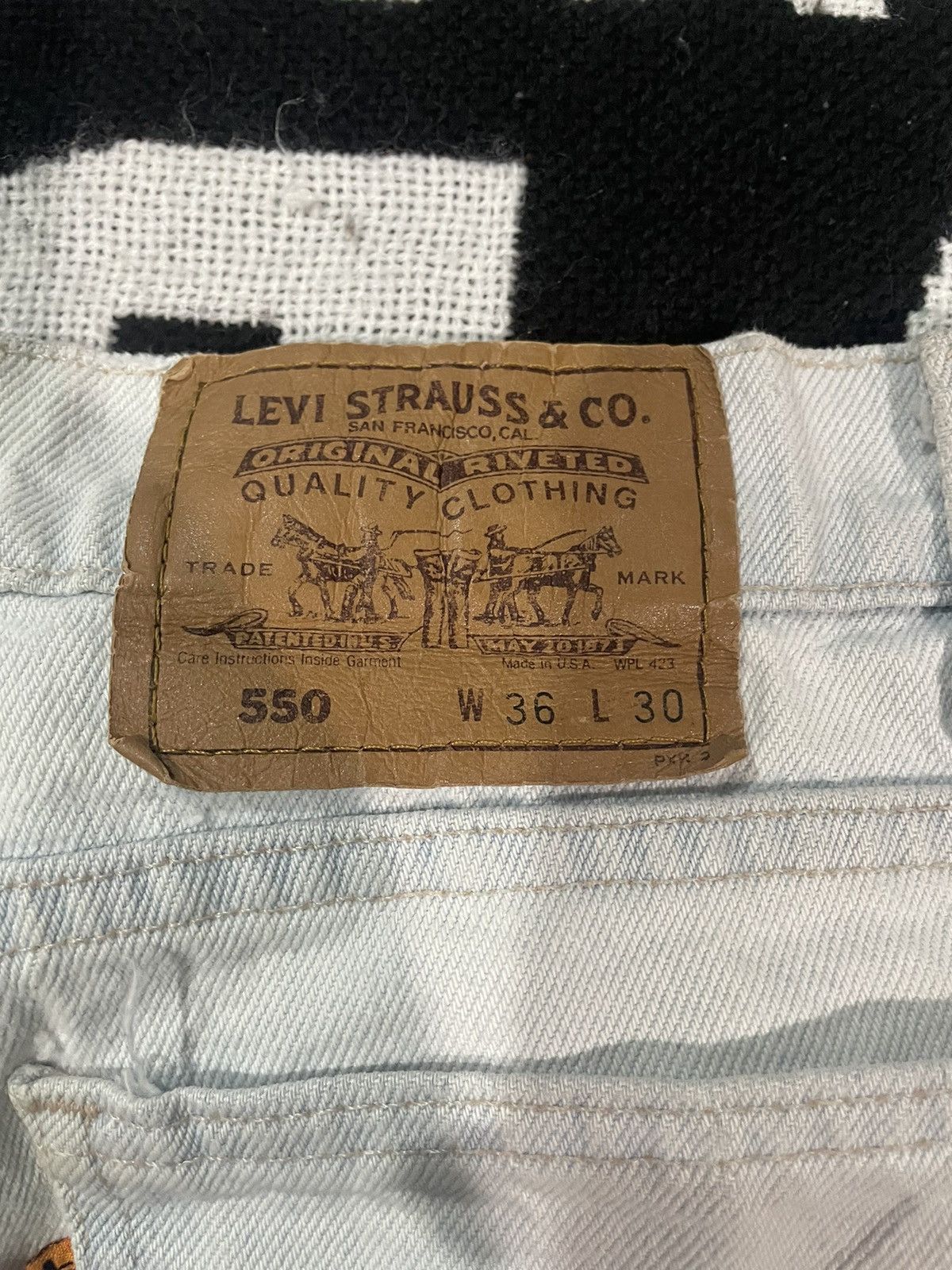 Levi's × Vintage Vintage Levi’s 550 Relaxed Fit Jeans Pants Button 575 90s Size US 35 - 8 Thumbnail
