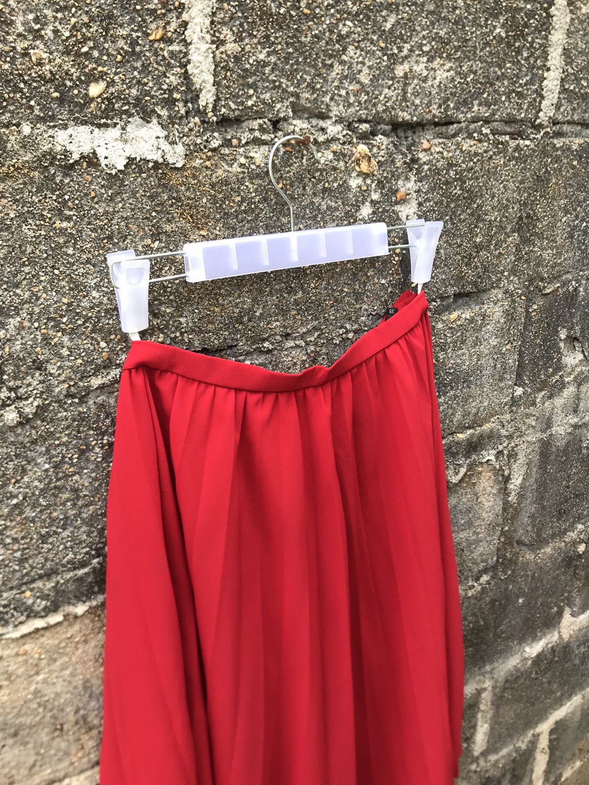 Lanvin × Vintage Luxury Lanvin Red Pleated Midi Skirt- W 26 Size 26" / US 2 / IT 38 - 10 Thumbnail