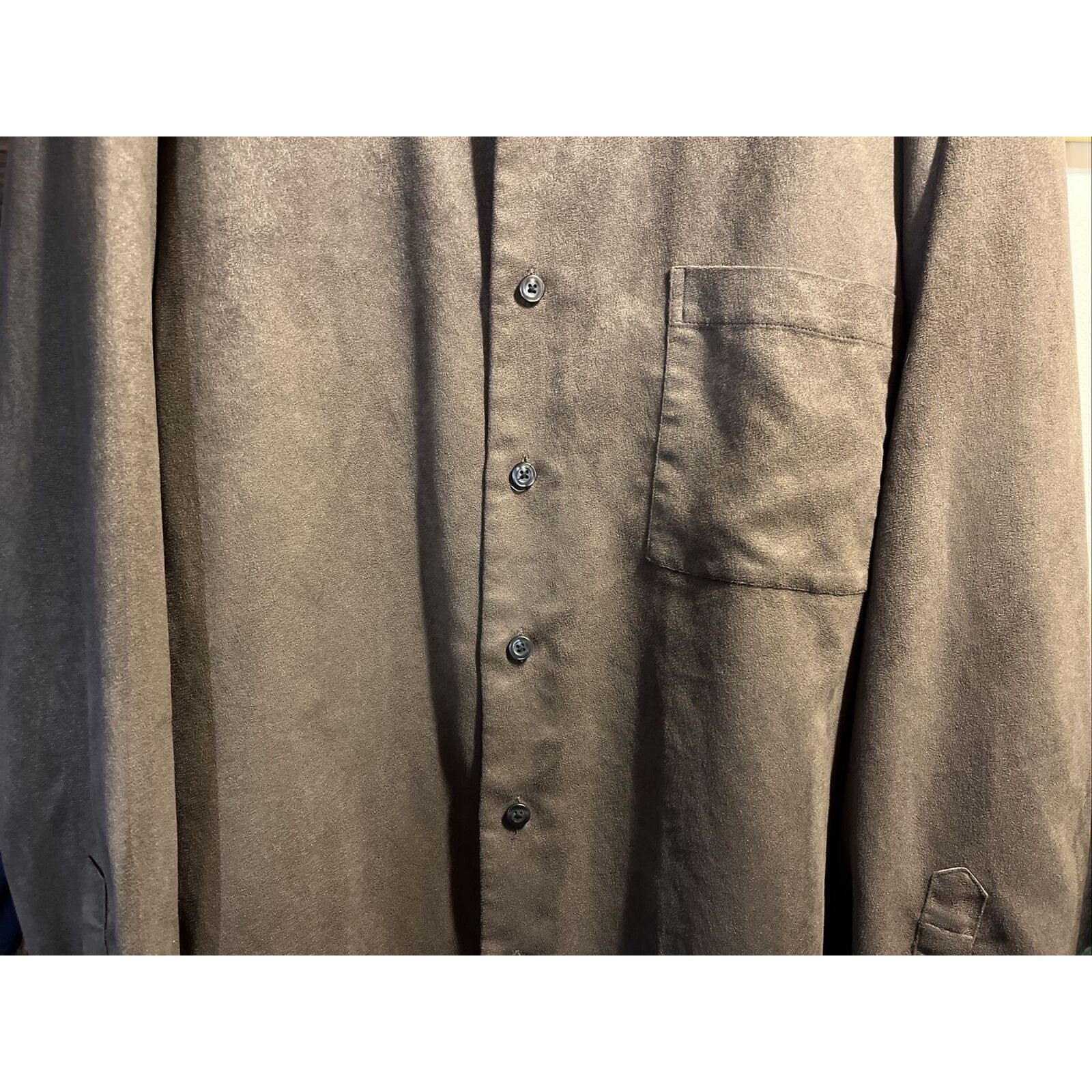 J Ferrar J. Ferrar Men’s L Brown LS Button Suede Feel Polyester Shirt Size US L / EU 52-54 / 3 - 5 Thumbnail