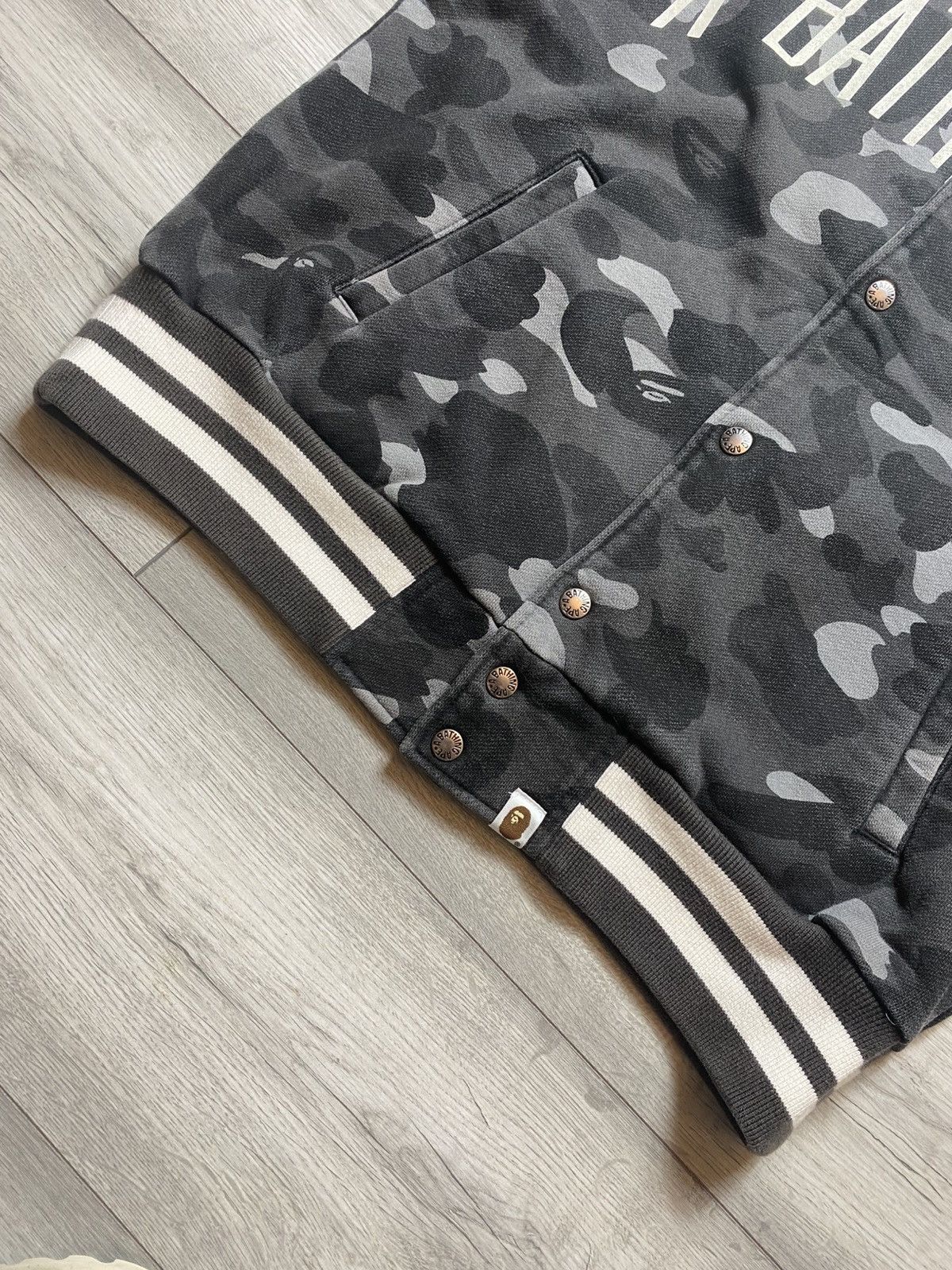 Bape Bape camo varsity bomber jacket Size US M / EU 48-50 / 2 - 3 Thumbnail