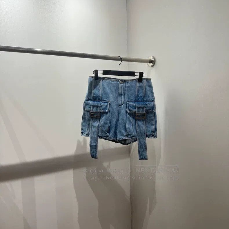 Fendi Fendi Blue denim series with double Flogo fading effect on Size 25" / US 0 / IT 36 - 1 Thumbnail