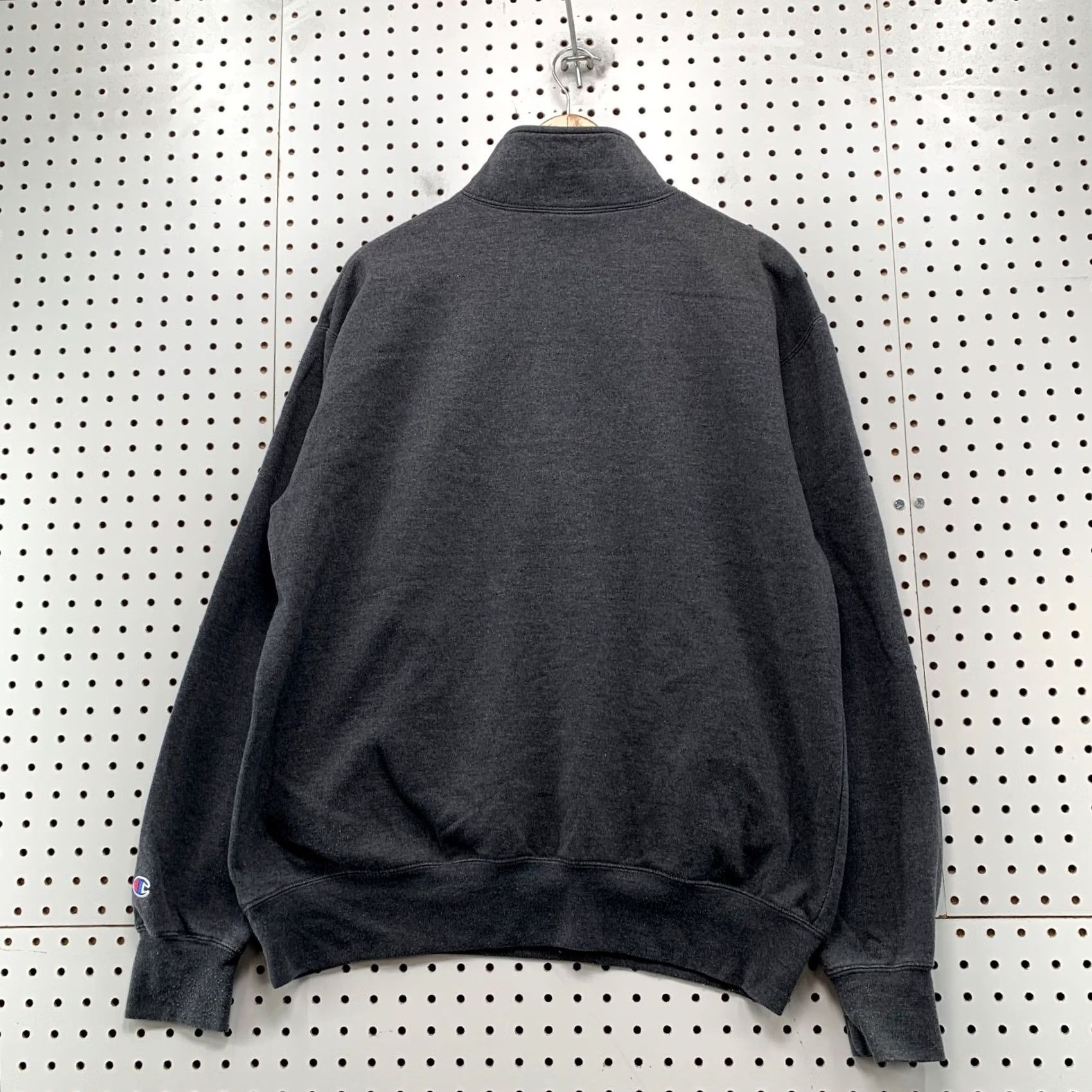 Champion Nike Roosevelt University Sweatshirt Mens L Gray Embroidered 1/4 Zip Pullover Crew Neck Cotton Fleece University Theme Mens Size US L / EU 52-54 / 3 - 2 Thumbnail