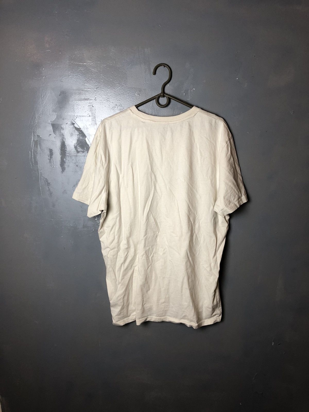 Vintage Vintage mens t-shirt merch Size US L / EU 52-54 / 3 - 6 Thumbnail