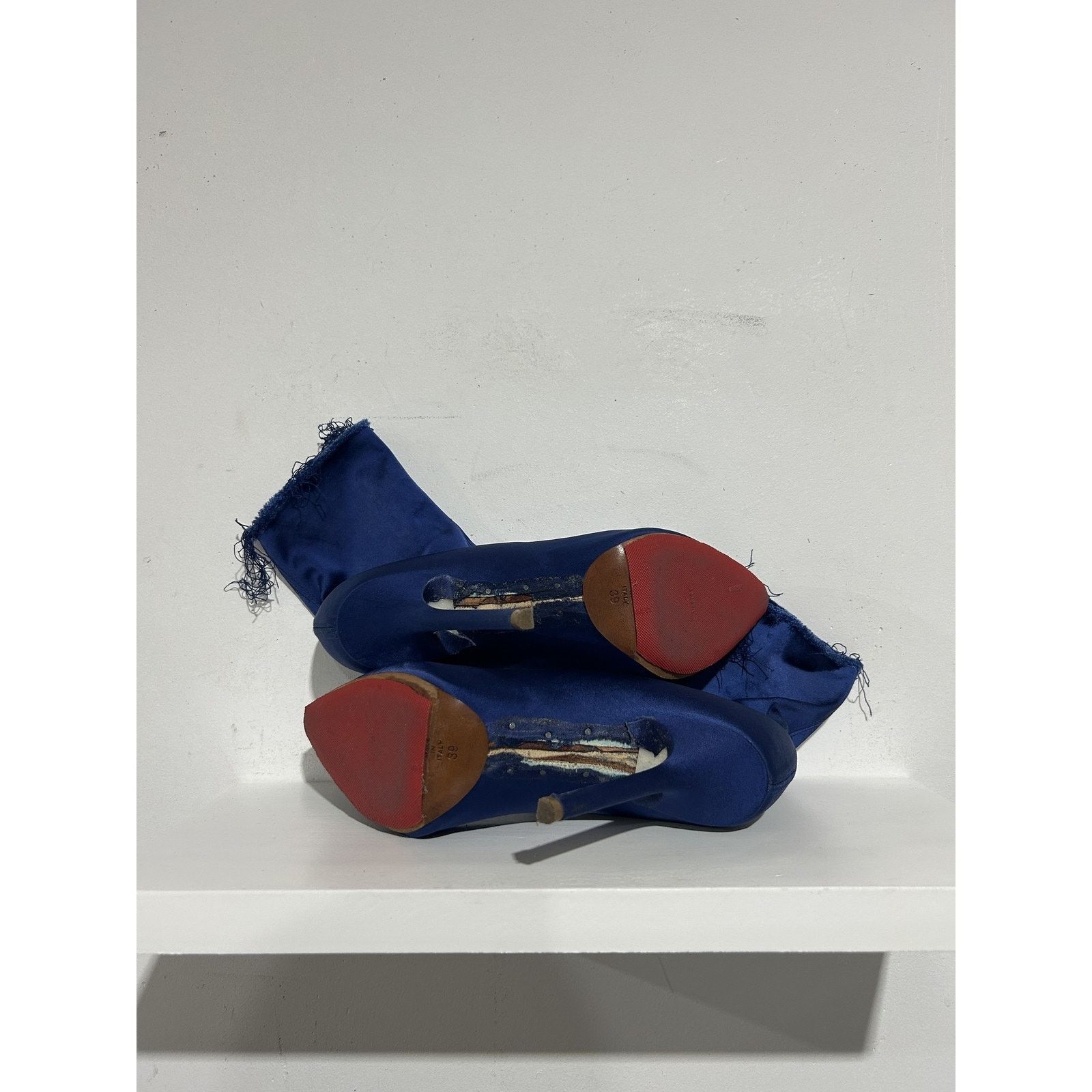 Vetements Vetements Raw-Edge Blue Satin Ankle Boots Size 39 Size US 9 / IT 39 - 2 Thumbnail