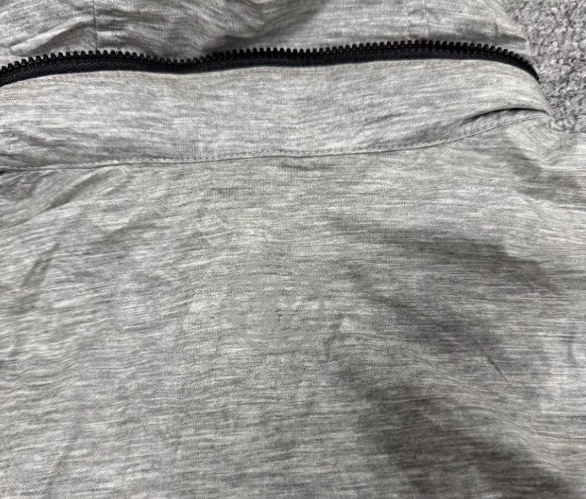 Louis Vuitton Louis Vuitton Gray Hooded Windbreaker Jacket J16 Size US M / EU 48-50 / 2 - 6 Thumbnail