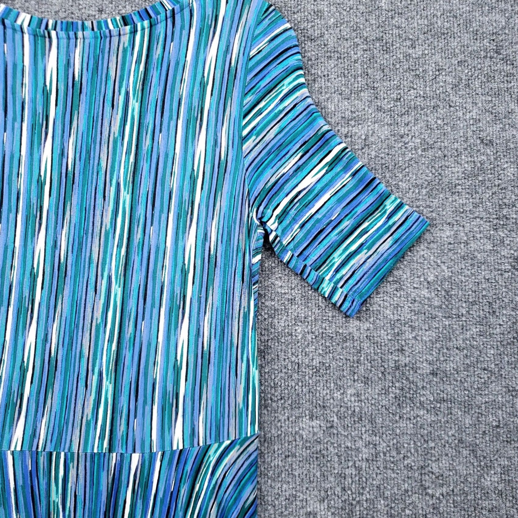 Vintage Dana Buchman Dress Womens S Small Blue Fit & Flare Short Sleeve V-Neck Striped Casual Size 28" / US 6 / IT 42 - 7 Thumbnail
