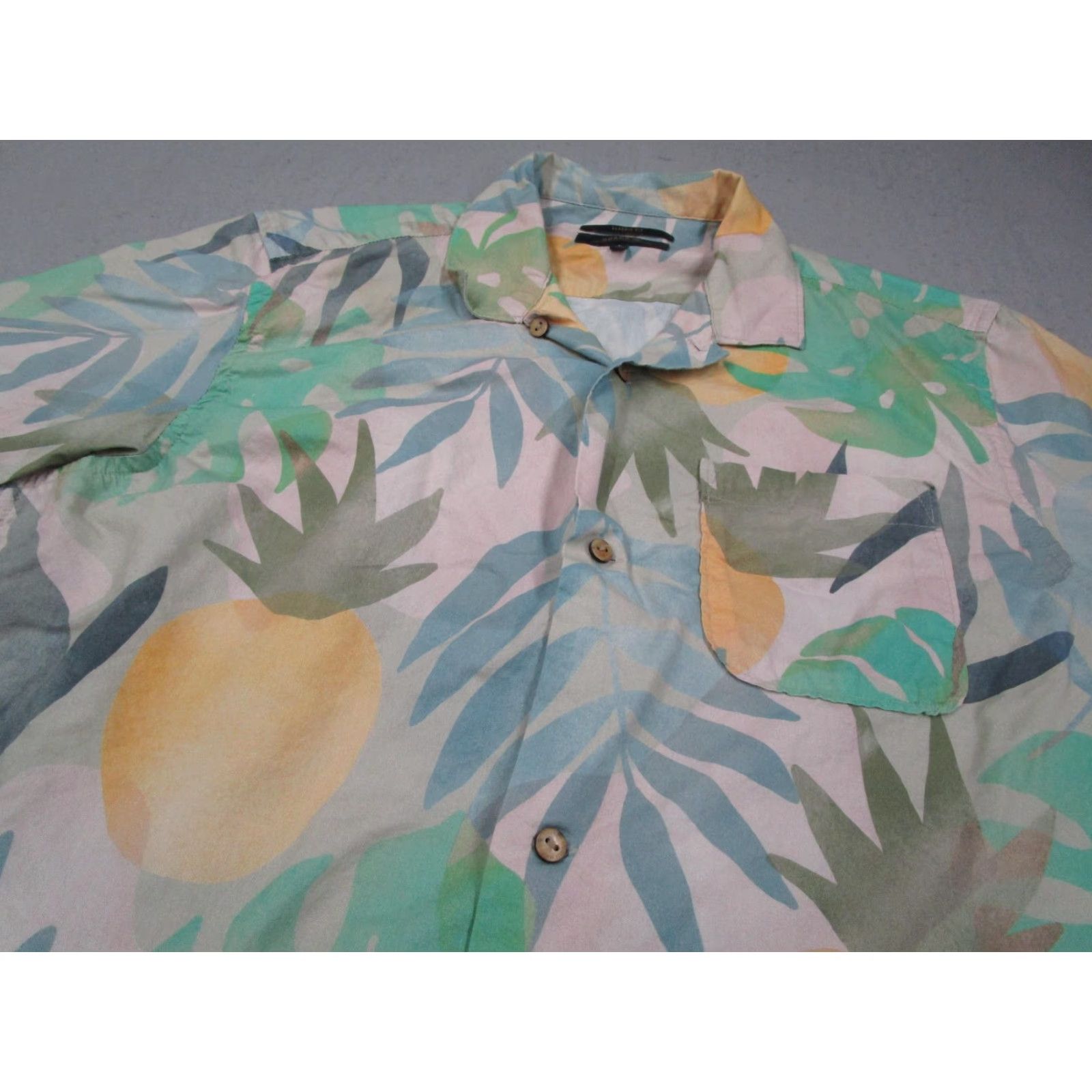 Roark Roark Mens Shirt Large Multicolor Floral Tropical Pineapple Print Button Front Casual, Travel, Workwear Size US L / EU 52-54 / 3 - 2 Thumbnail
