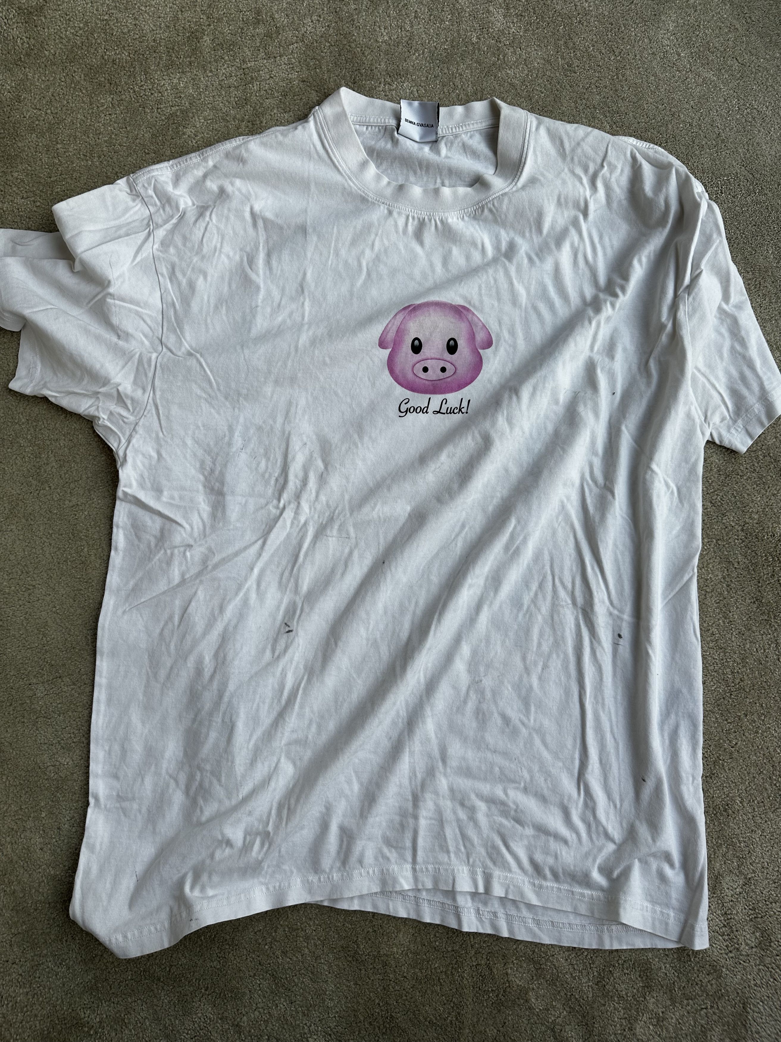 Vetements Vetements Good Luck T-Shirt by Demna Size US S / EU 44-46 / 1 - 1 Thumbnail