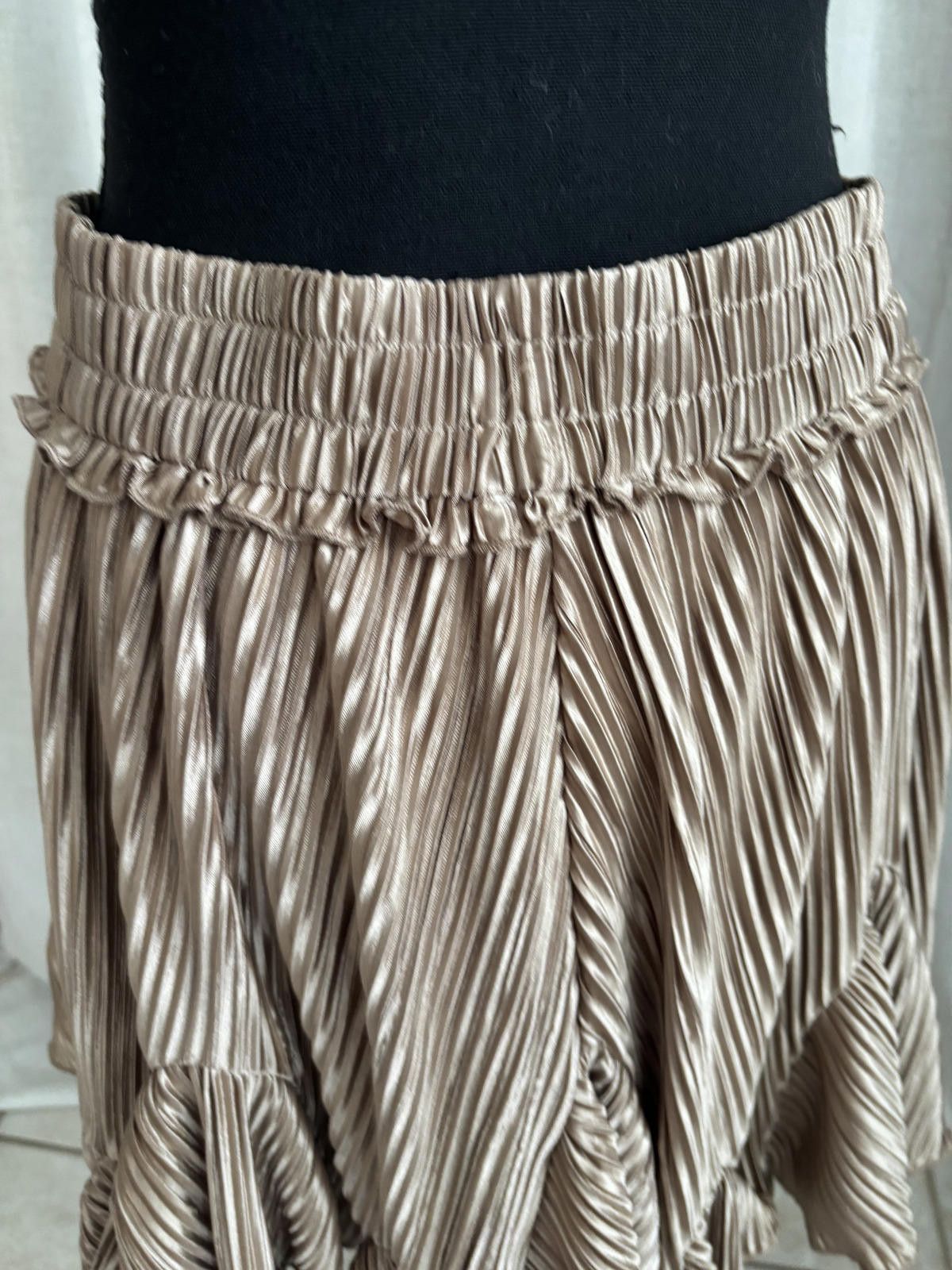 Other Pleated Beige Mini Skirt with Elastic Waist Size 36" / US 14 / IT 50 - 1 Thumbnail