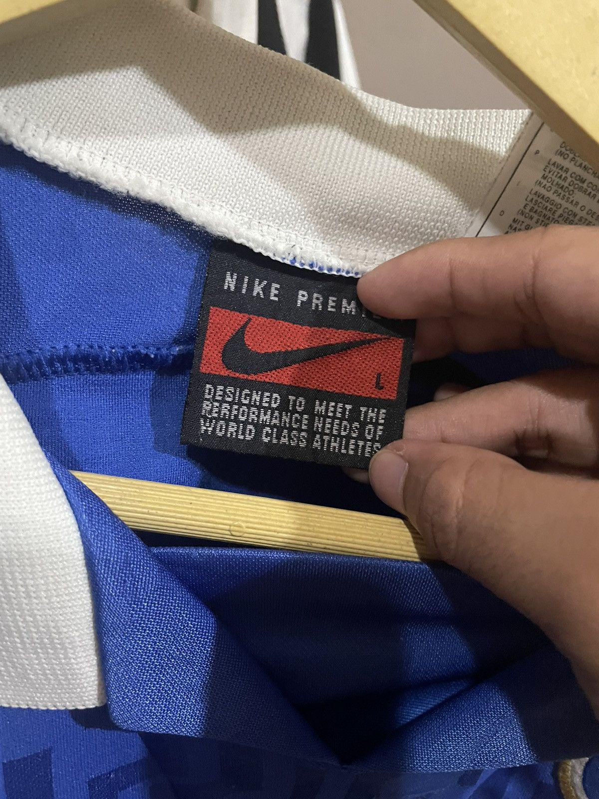 Nike ITALY 95 HOME KIT JERSEY Size US XL / EU 56 / 4 - 4 Thumbnail