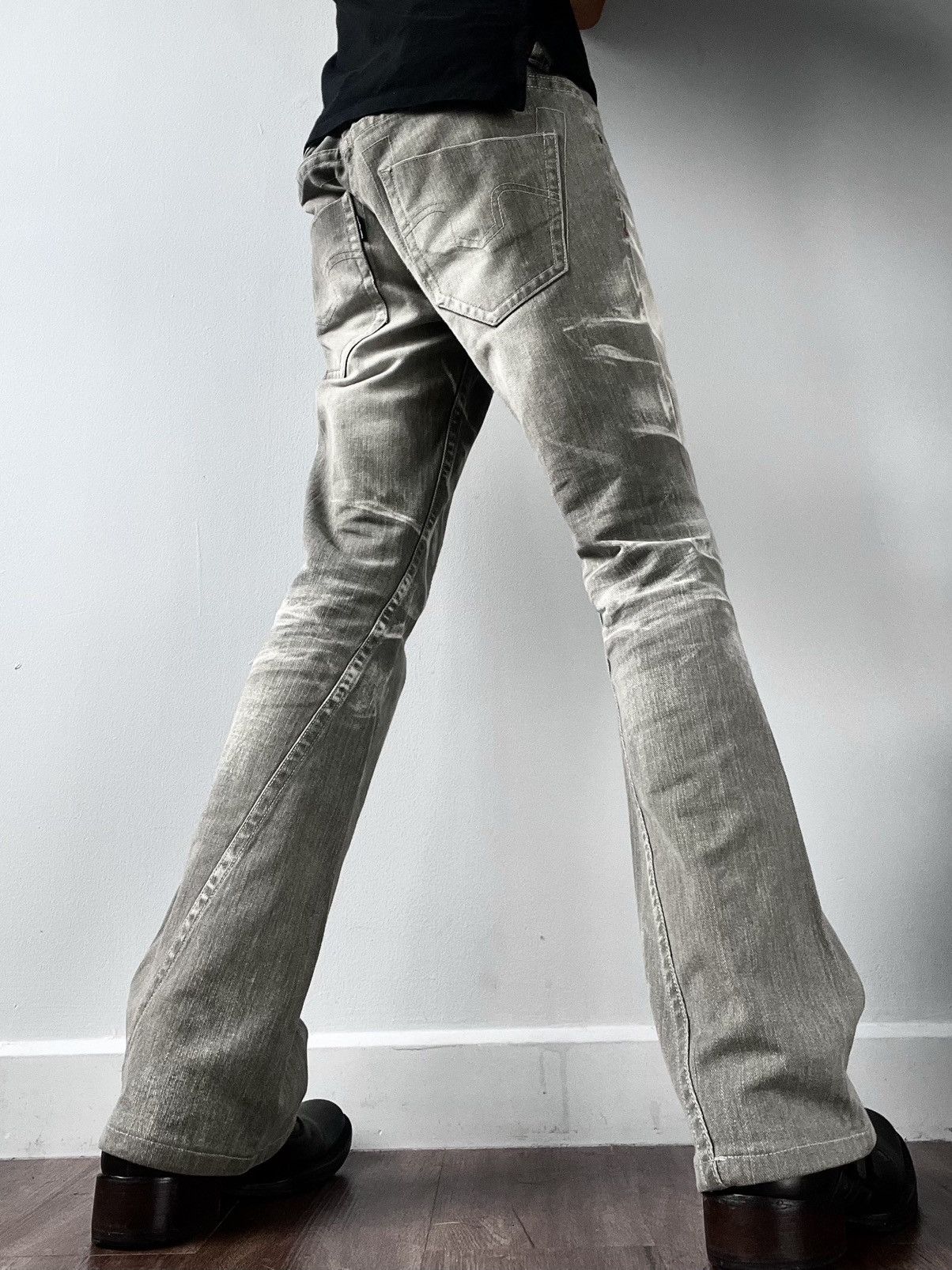 Tornado Mart 2000s Tornado Mart Avant-Garde Flared Jeans Size US 31 - 3 Thumbnail