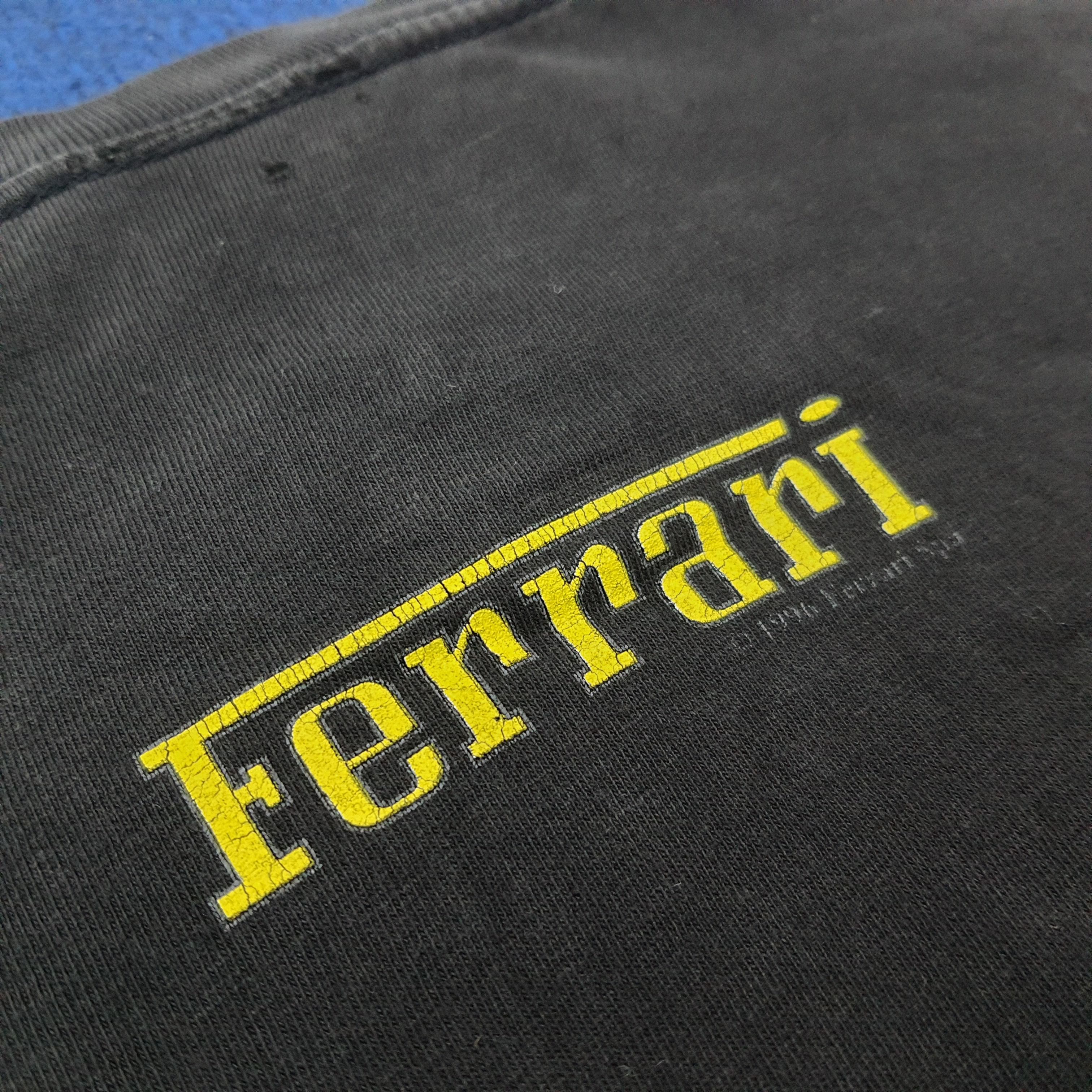 Ferrari Vintage Ferrari Sports Logo Tshirt C276N16 Size US S / EU 44-46 / 1 - 9 Thumbnail