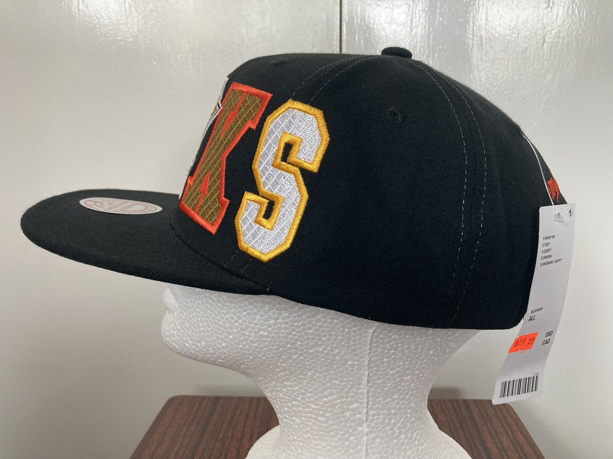 Mitchell & Ness MIGHTY ANAHEIM DUCKS VARSITY BUST MITCHELL & NESS SNAPBACK🆕 Size ONE SIZE - 7 Thumbnail