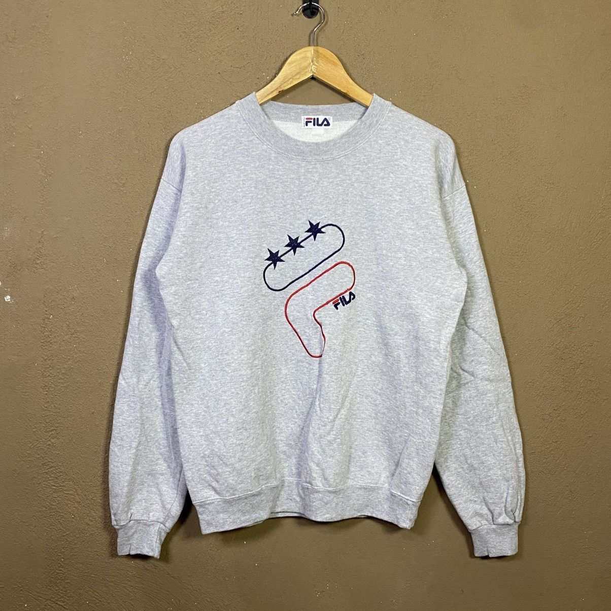 Fila Vintage FILA Embroidered Logo Sweatshirt Size US M / EU 48-50 / 2 - 1 Thumbnail
