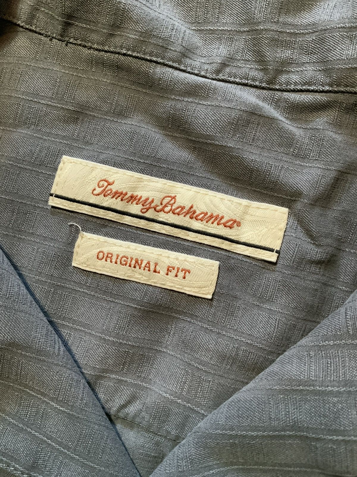Tommy Bahama Tommy Bahama DaVine Intervention Wine Silk Loop Collar Shirt Size US XL / EU 56 / 4 - 7 Thumbnail