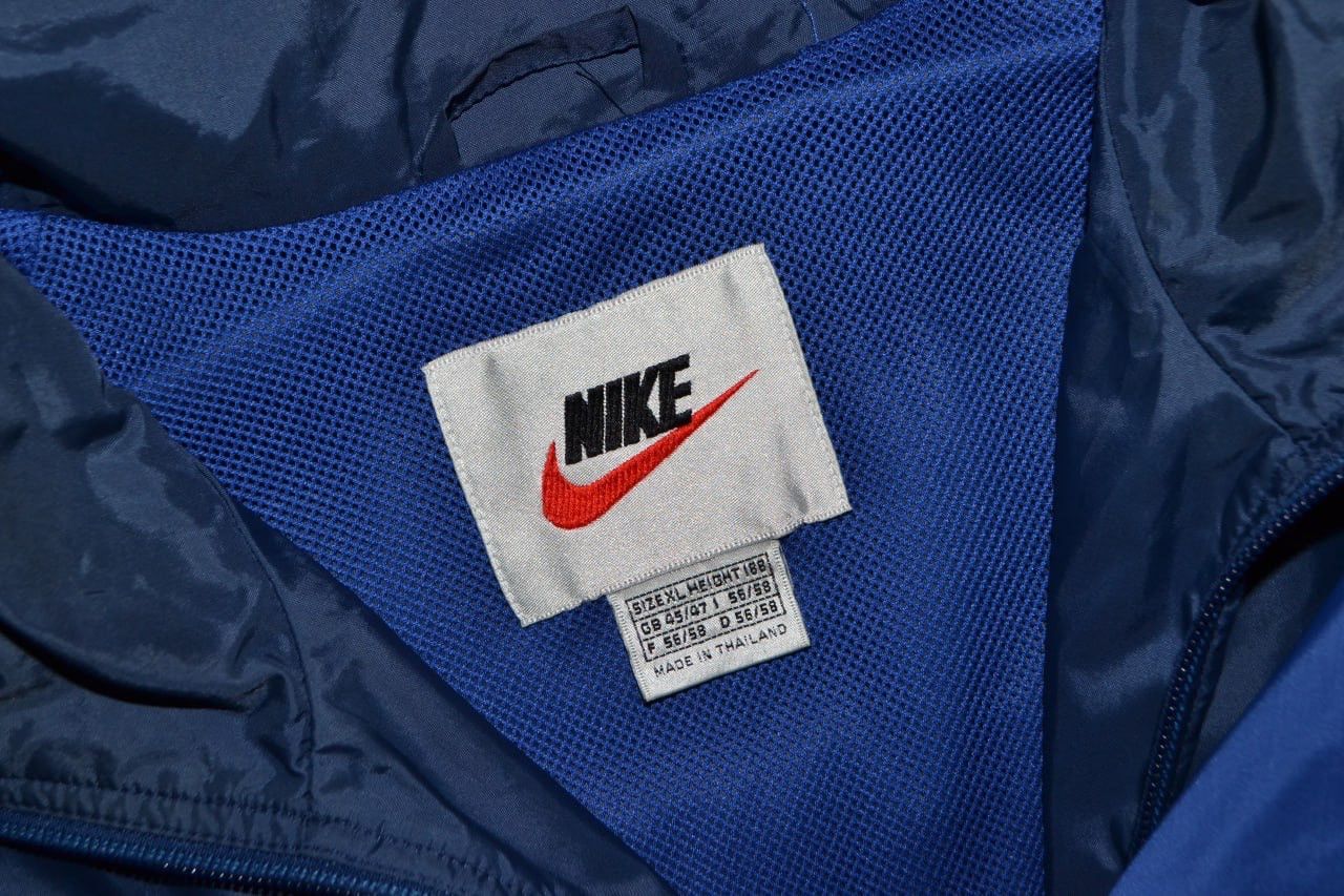 Nike VTG Nike PSG Paris Saint Germain Soccer Windbreaker Jacket Size US XL / EU 56 / 4 - 16 Thumbnail