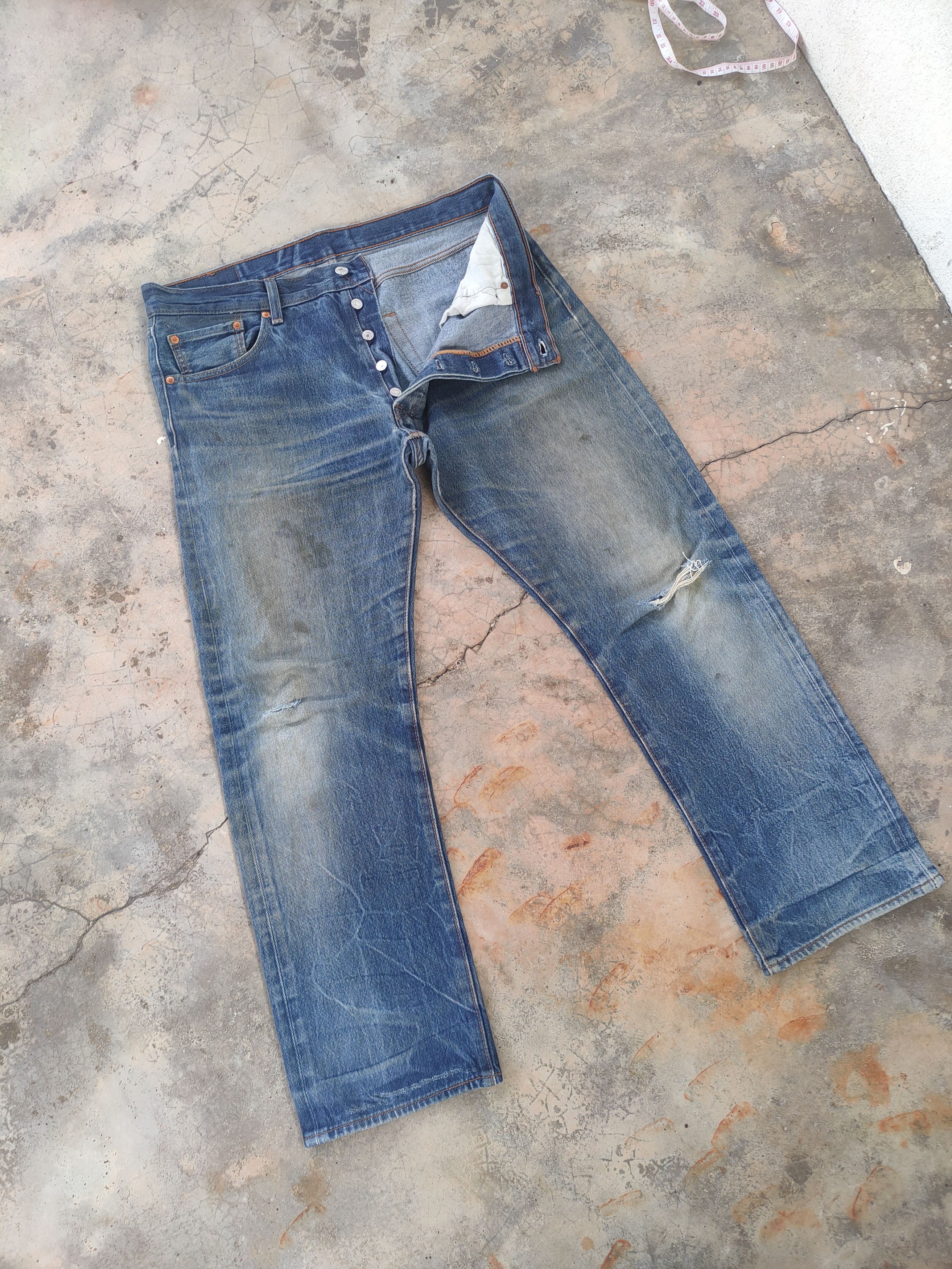 Levi's W37 LEVI'S 501 DISTRESSED FADED JEANS PANTS Size US 37 - 3 Thumbnail