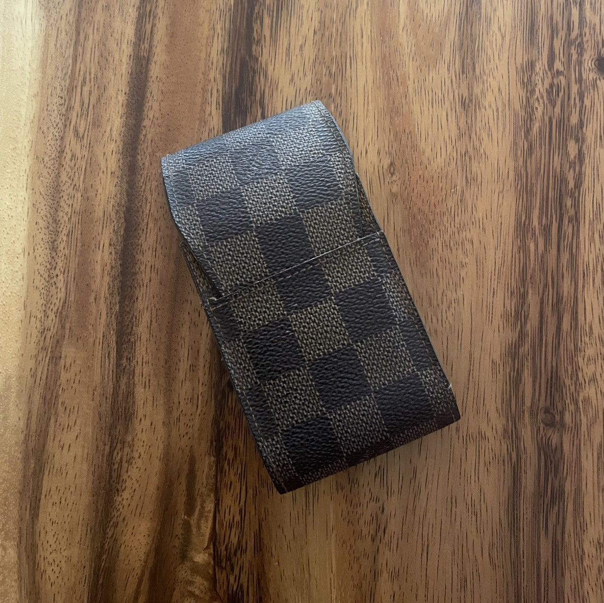 Louis Vuitton Louis Vuitton Cigarette Pack Holder Size ONE SIZE - 1 Thumbnail