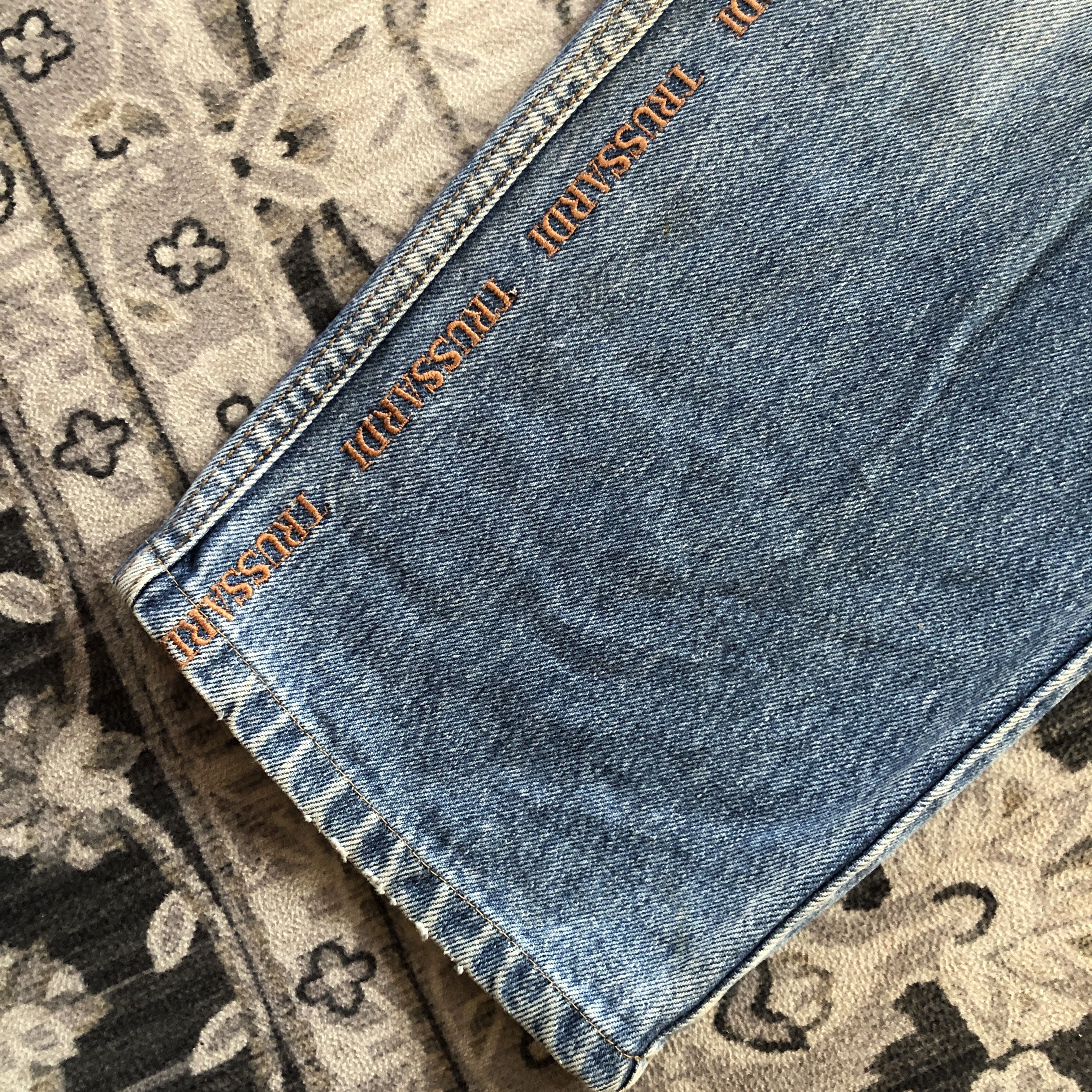 Trussardi Vintage Trussardi Embroidered Side Tape Baggy Jeans Size US 29 - 7 Thumbnail
