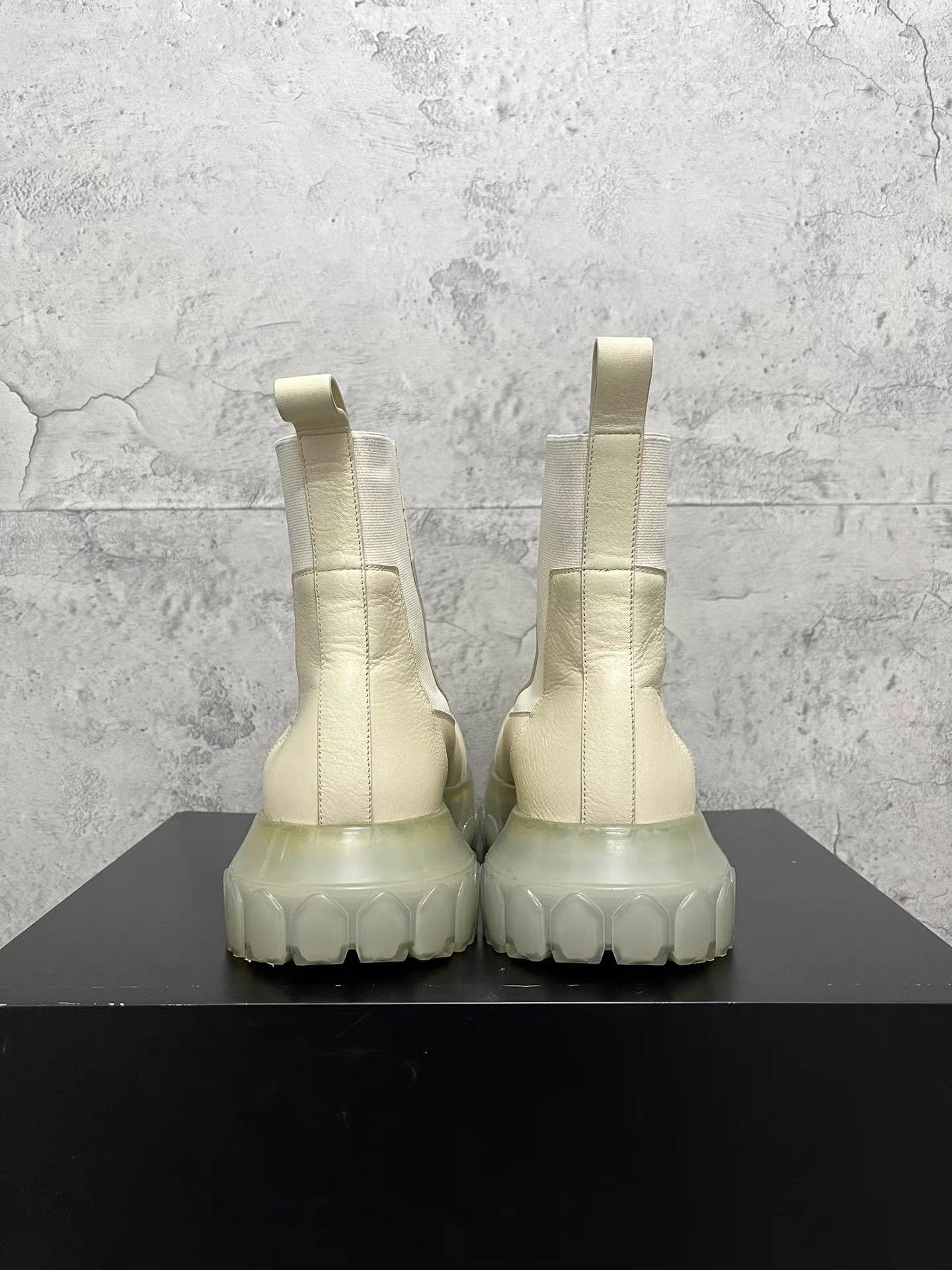 Rick Owens Rick Owens Tractor Sole Chelsea Boots K34 Size US 6 / EU 39 - 7 Thumbnail