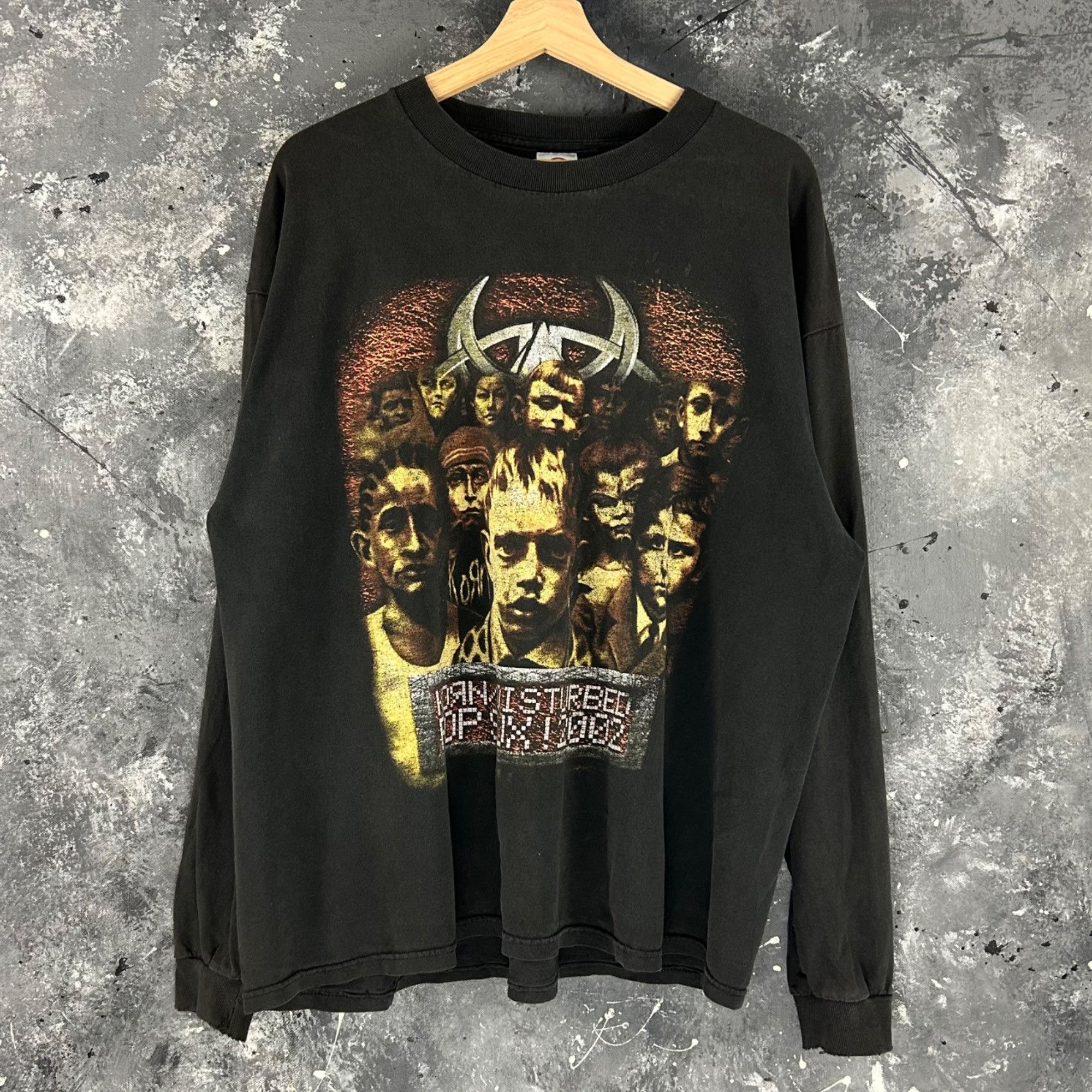 Band Tees Vintage 2000’s Korn Disturbed band shirt Size US XL / EU 56 / 4 - 1 Thumbnail