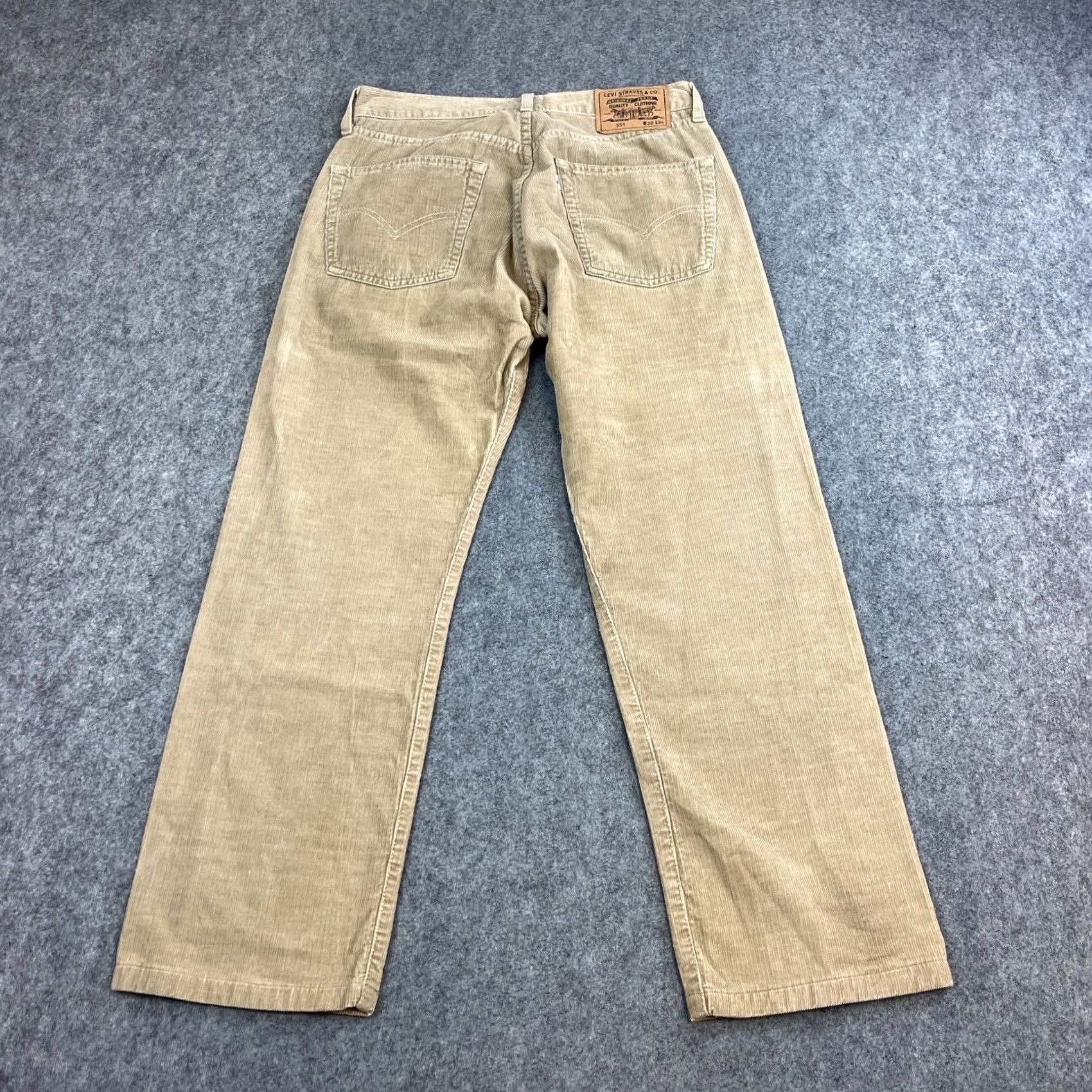 Levi's VINTAGE Levi's 551 Mens Corduroy Jeans Straight 32 Beige 90s Pin 100% Cotton Jeans Mens Regular 32in Beige 90s Levi's 551 Size US 32 / EU 48 - 2 Thumbnail