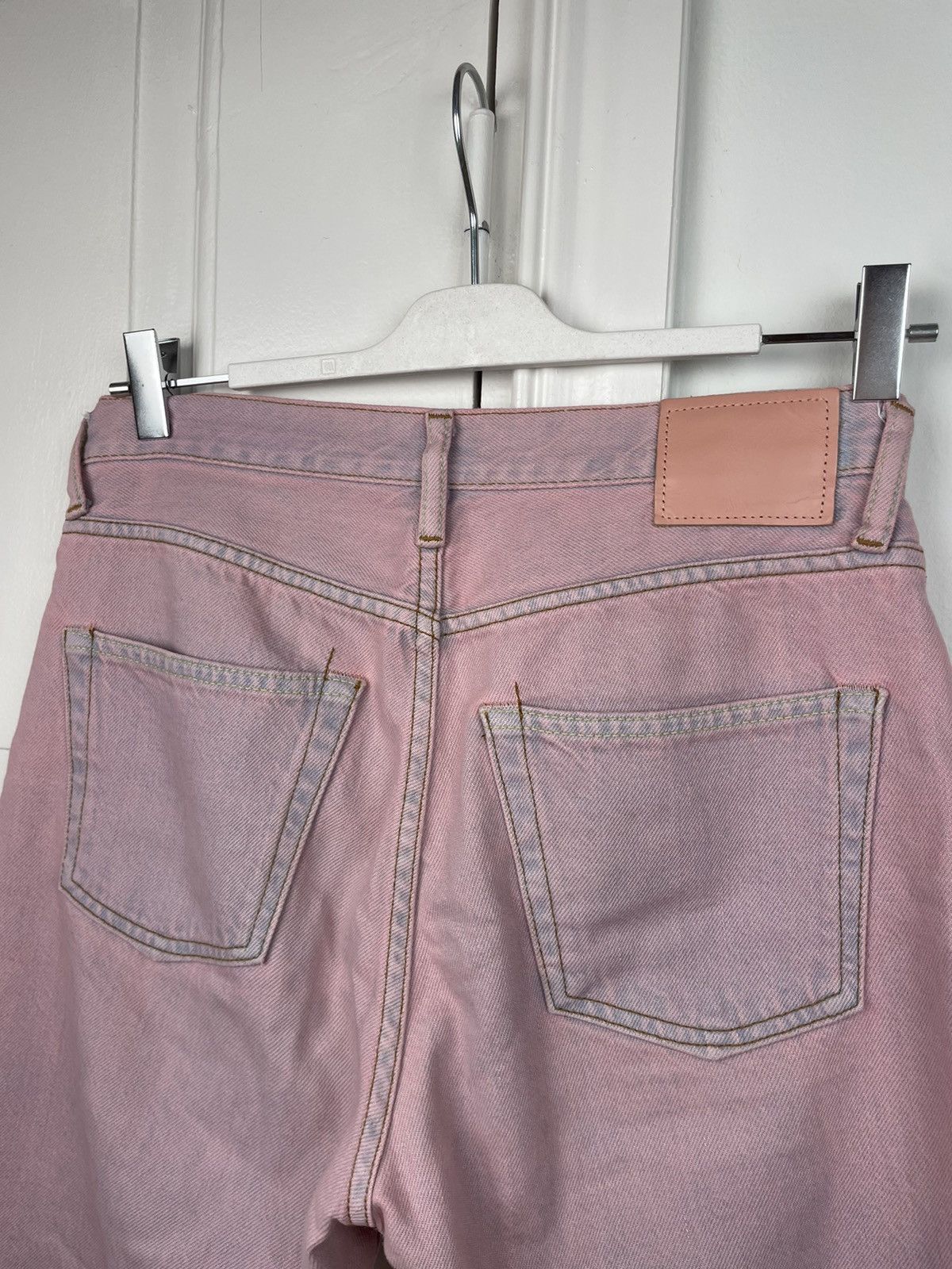 Acne Studios Acne Studios 1997 (1996) Pink washed jeans pants label Size US 28 / EU 44 - 6 Thumbnail