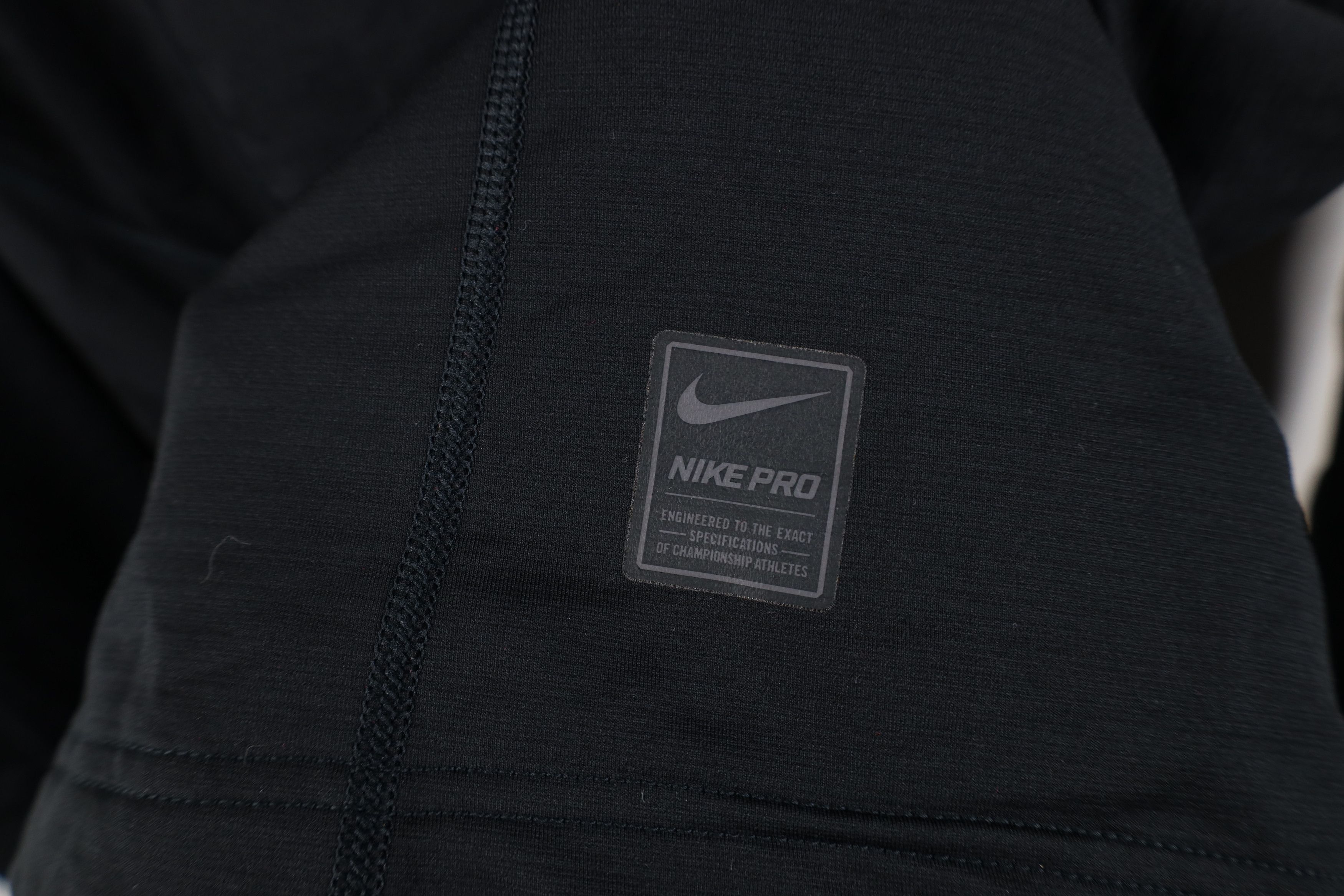 Nike Nike Pro Hyperwarm Fitted Fleece Lined Training T-Shirt Size US S / EU 44-46 / 1 - 4 Thumbnail