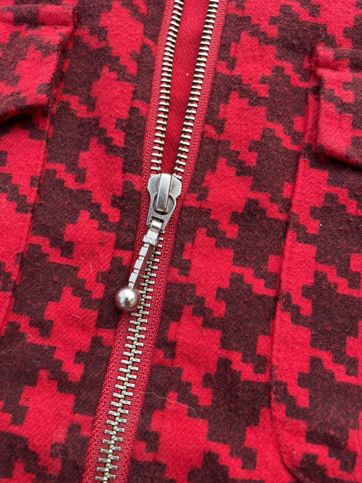 Supreme Supreme Houndstooth Flannel Zip Up Shirt FW18 Red Size Large Size US L / EU 52-54 / 3 - 7 Thumbnail