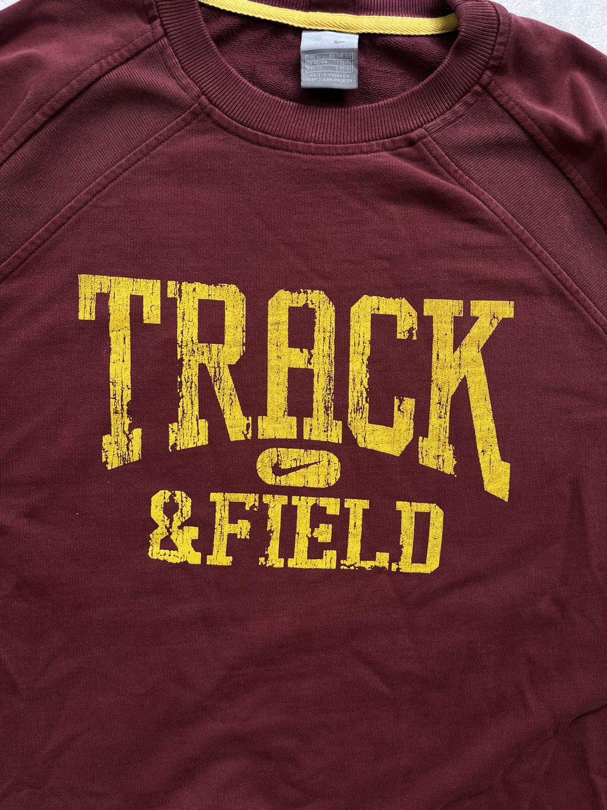 Other 00’s NIKE TRACK AND FIELD CENTR SWOOSH Y2K BOXY CREWNECK Size US L / EU 52-54 / 3 - 2 Thumbnail