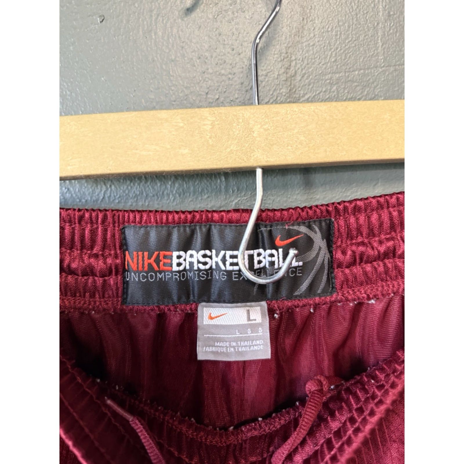 Nike Y2K Nike Basketball Mens Red Athletic Shorts L Size Gray Tag Size US 33 - 3 Thumbnail
