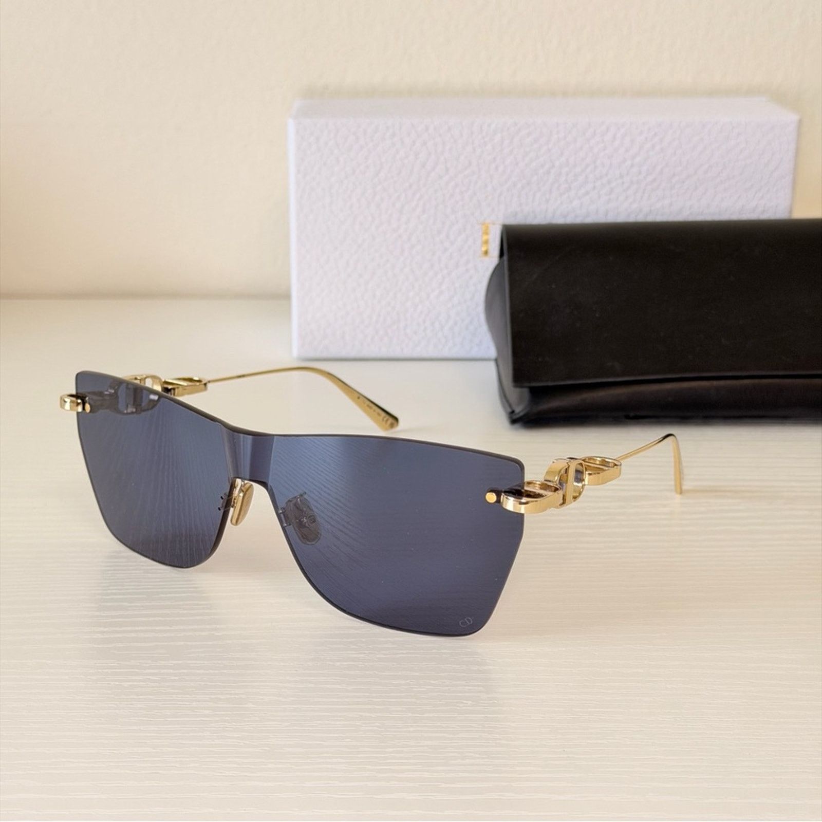 Dior New! Dior CD Chain M3U B0B0 Sunglasses, Authentic Size ONE SIZE - 1 Thumbnail