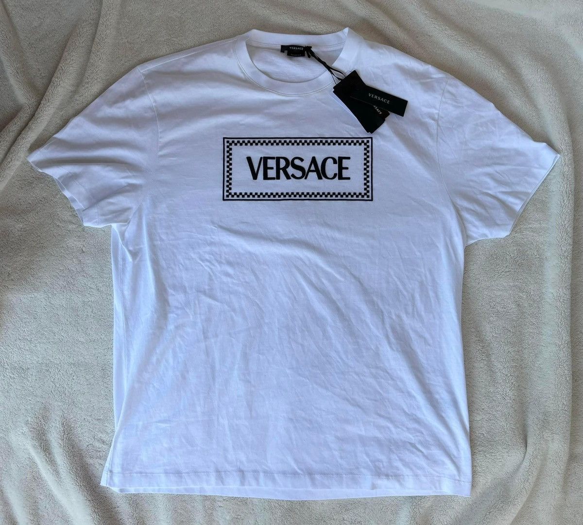 Versace Versace White/Black Box Logo Tee Shirt Size US XL / EU 56 / 4 - 1 Thumbnail
