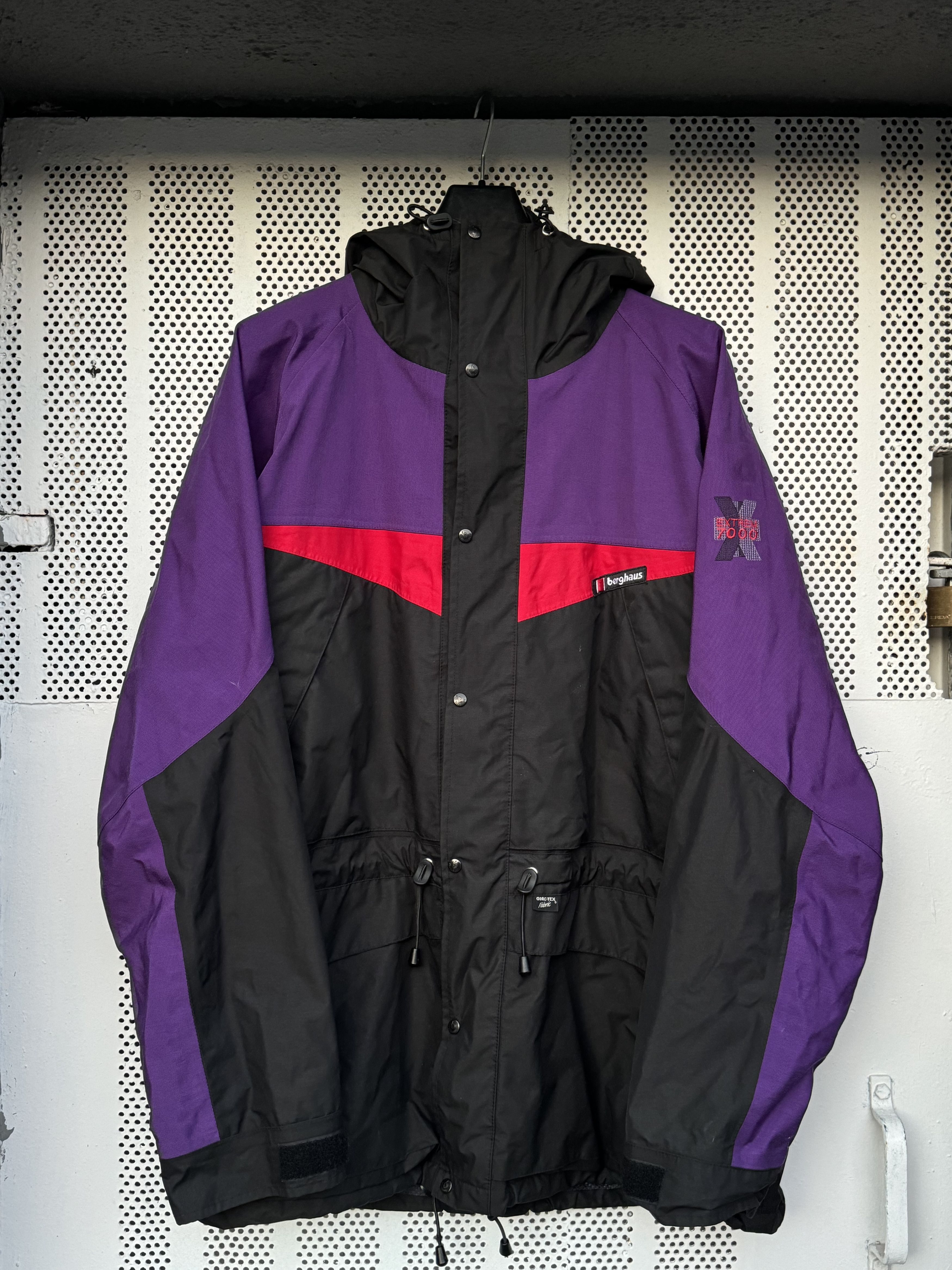 Berghaus Extrem 7000 Vintage | Grailed