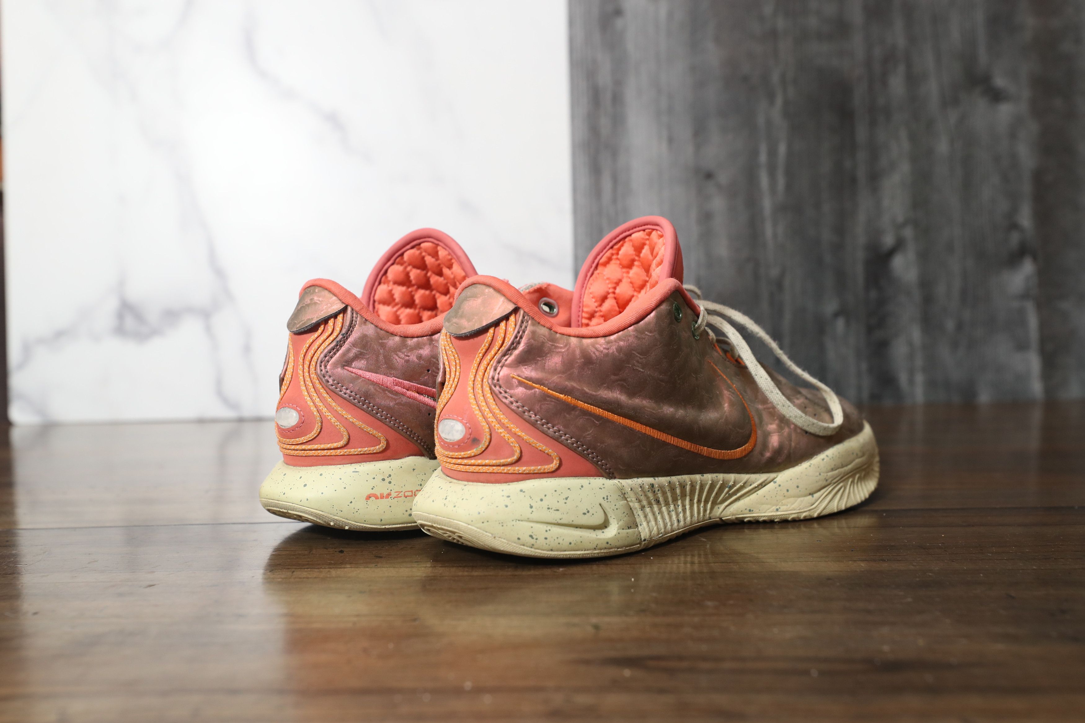 Nike Nike LeBron 21 "Queen Conch" (9) Size US 9 / EU 42 - 3 Thumbnail