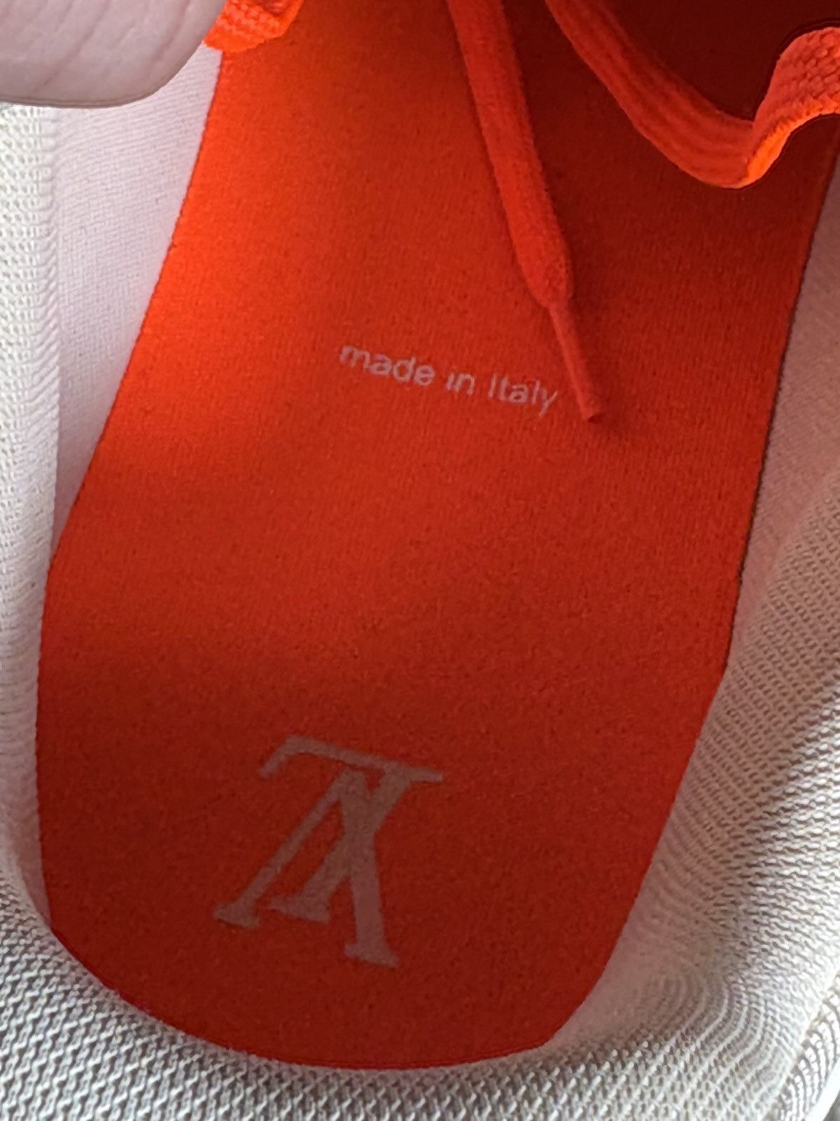 Louis Vuitton Louis Vuitton White Orange Monogram Trainers - Size 8LV Size US 9.5 / EU 42-43 - 7 Thumbnail