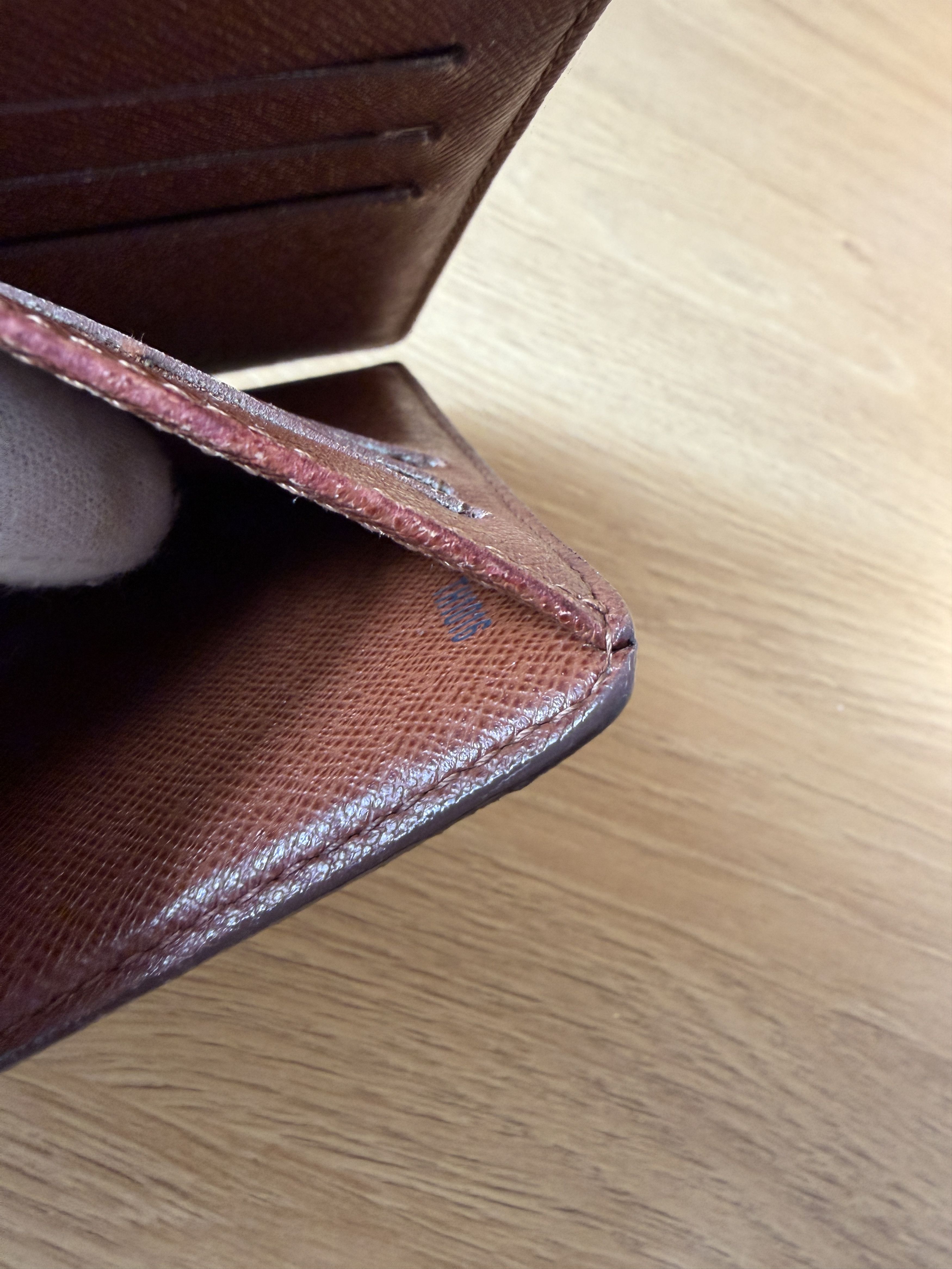 Louis Vuitton vintage louis vuitton wallet monogram Size ONE SIZE - 5 Thumbnail