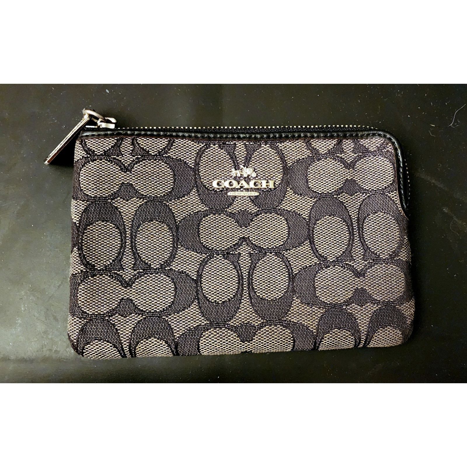 Coach CORNER ZIP WRISTLET (COACH F58033) Size ONE SIZE - 1 Thumbnail