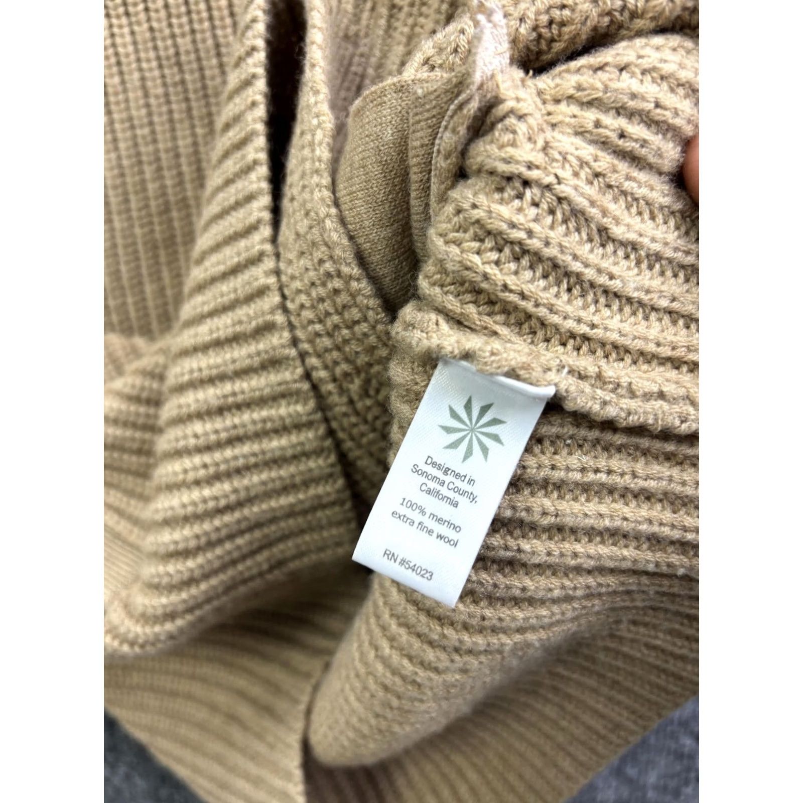 Athleta Athleta Sweater Jacket Womens S Beige Merino Wool Full Zip Knit with Pockets Size S / US 4 / IT 40 - 6 Thumbnail