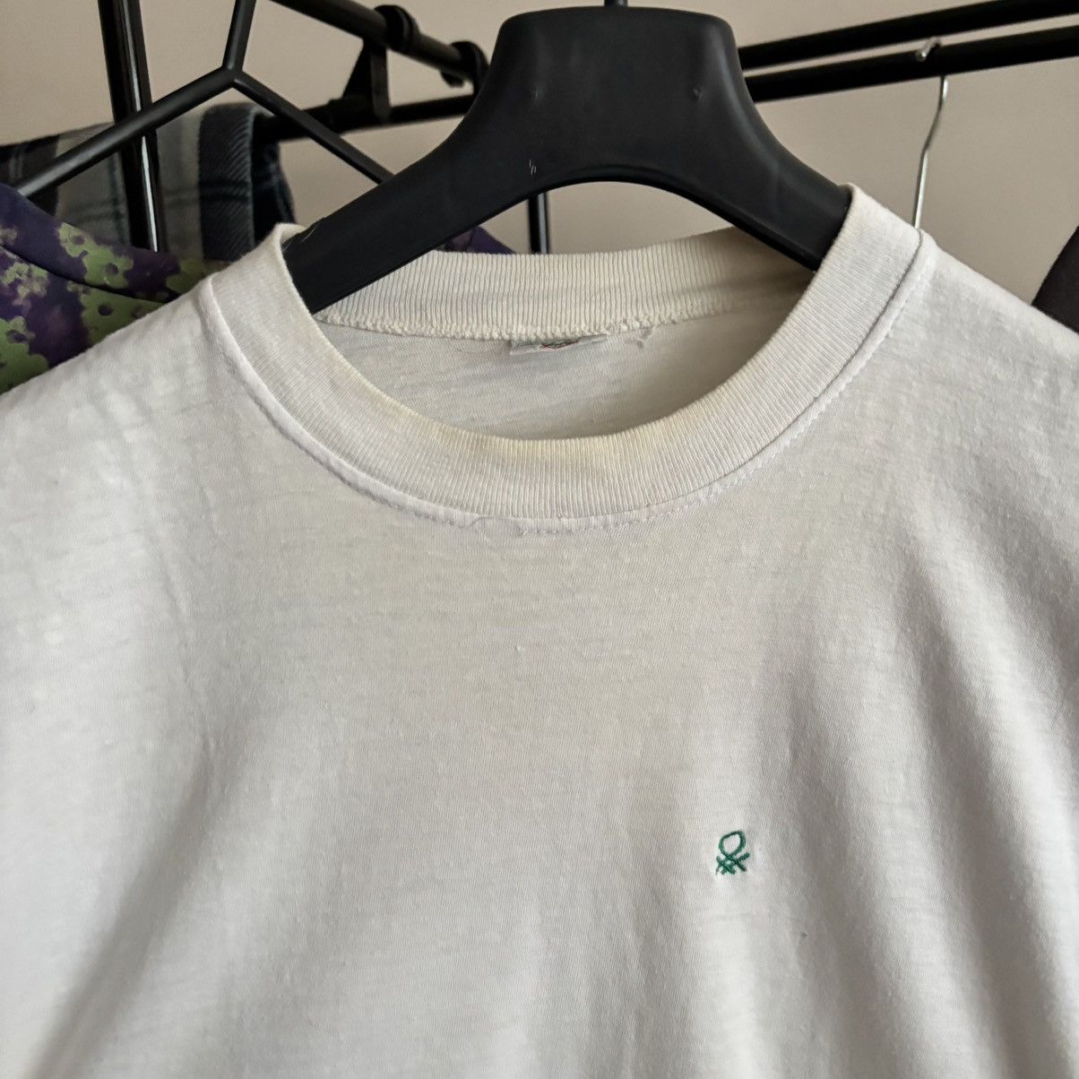 Vintage Vintage Grail 80’s Benetton T-Shirt Made in Italy Grunge ERD Size US M / EU 48-50 / 2 - 5 Thumbnail