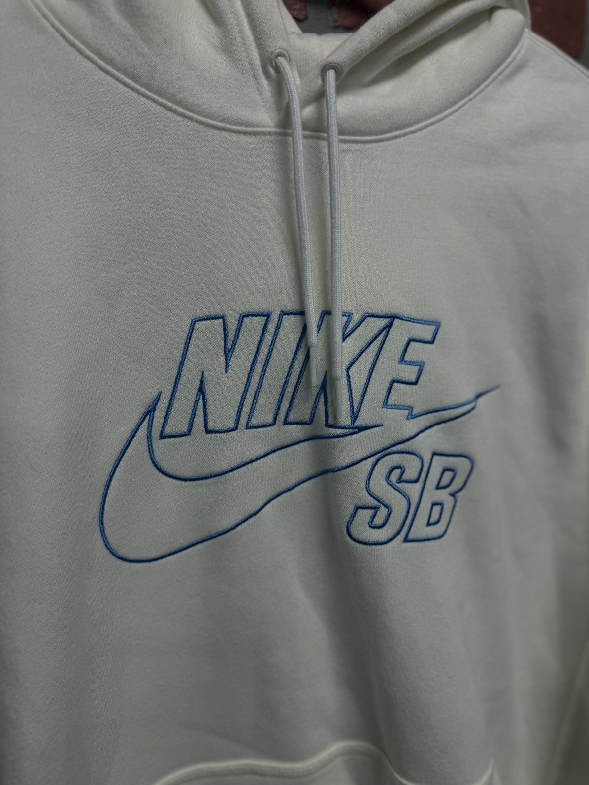 Nike RARE Nike SB Hoodie Size XL Clean 🧼 White Blue Size US XL / EU 56 / 4 - 4 Thumbnail