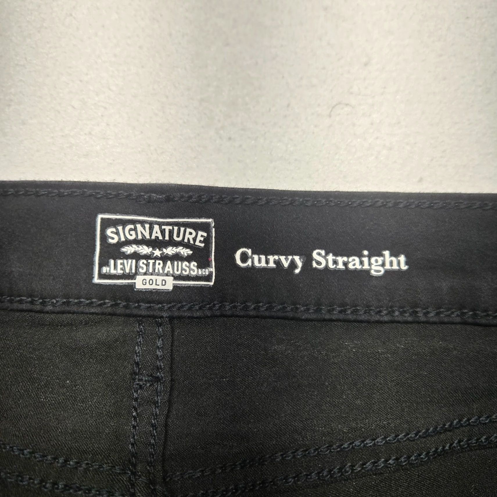 Levi's Levi's Signature Black High-Rise Curvy Straight Denim Jeans Adult Women's 24L Size 42" / US 20 - 3 Thumbnail