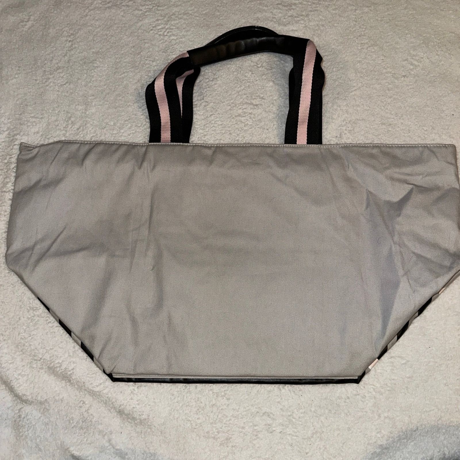 Victoria's Secret Victorias Secret Tote Bag Size ONE SIZE - 3 Thumbnail